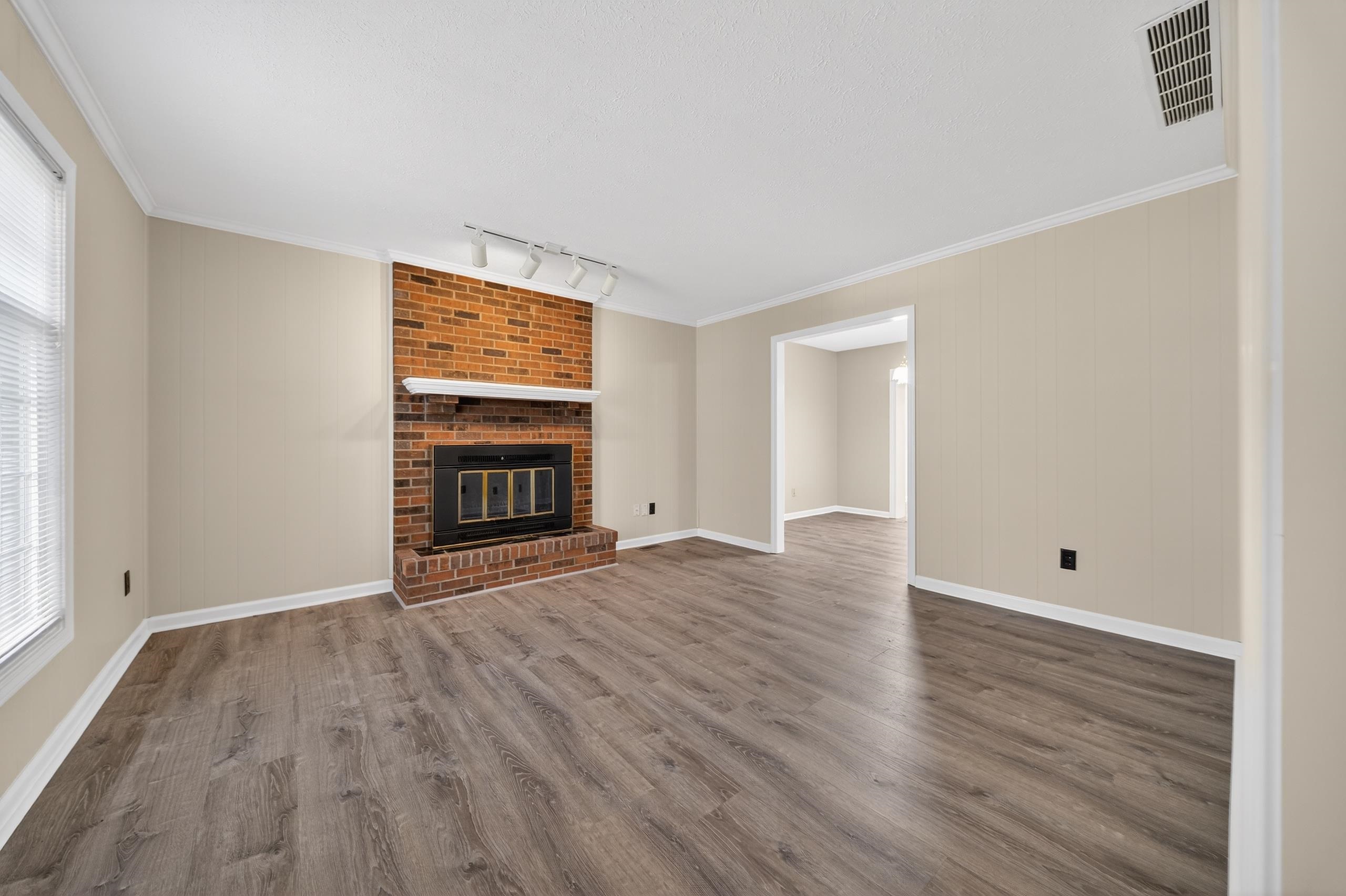 2232 Becklynn Dr, Owensboro, Kentucky 42303, 4 Bedrooms Bedrooms, ,2 BathroomsBathrooms,Single Family Residence,For Sale,Becklynn Dr,94474