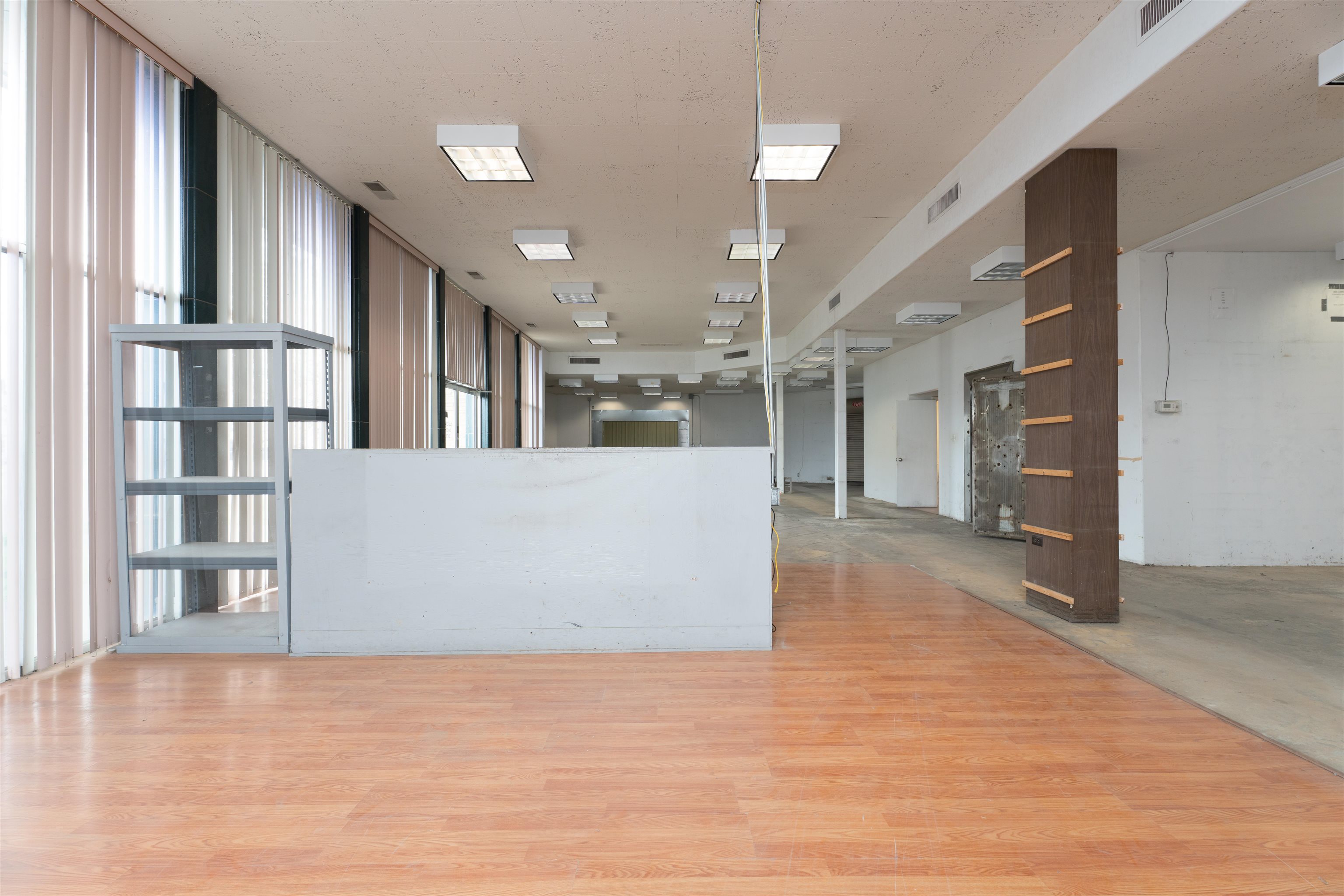 435 E 14th Street, Owensboro, Kentucky 42303, ,Industrial,For Sale,E 14th Street,94475