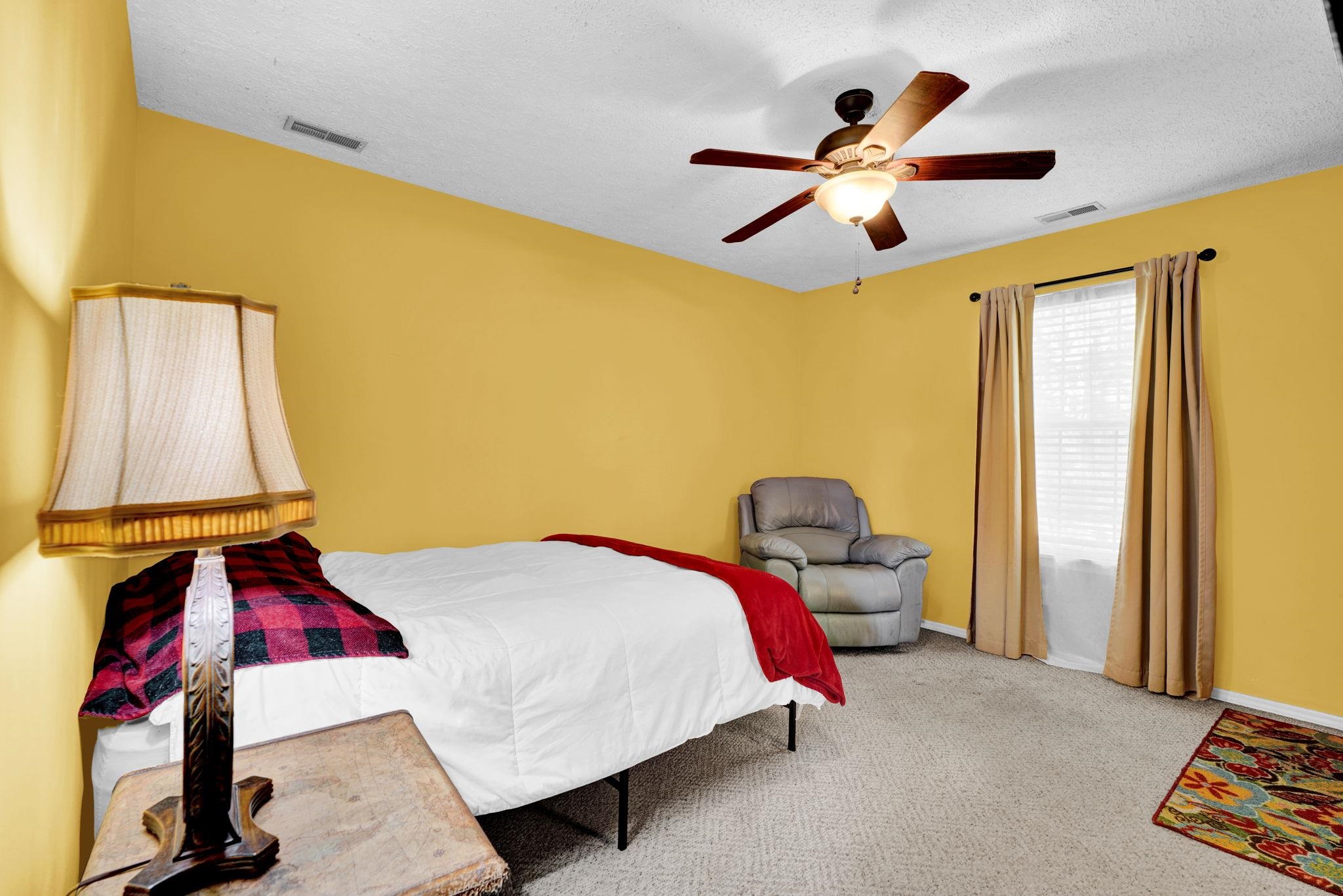 236 Lakewood Dr, Owensboro, Kentucky 42301, 3 Bedrooms Bedrooms, ,2 BathroomsBathrooms,Single Family Residence,For Sale,Lakewood Dr,94476