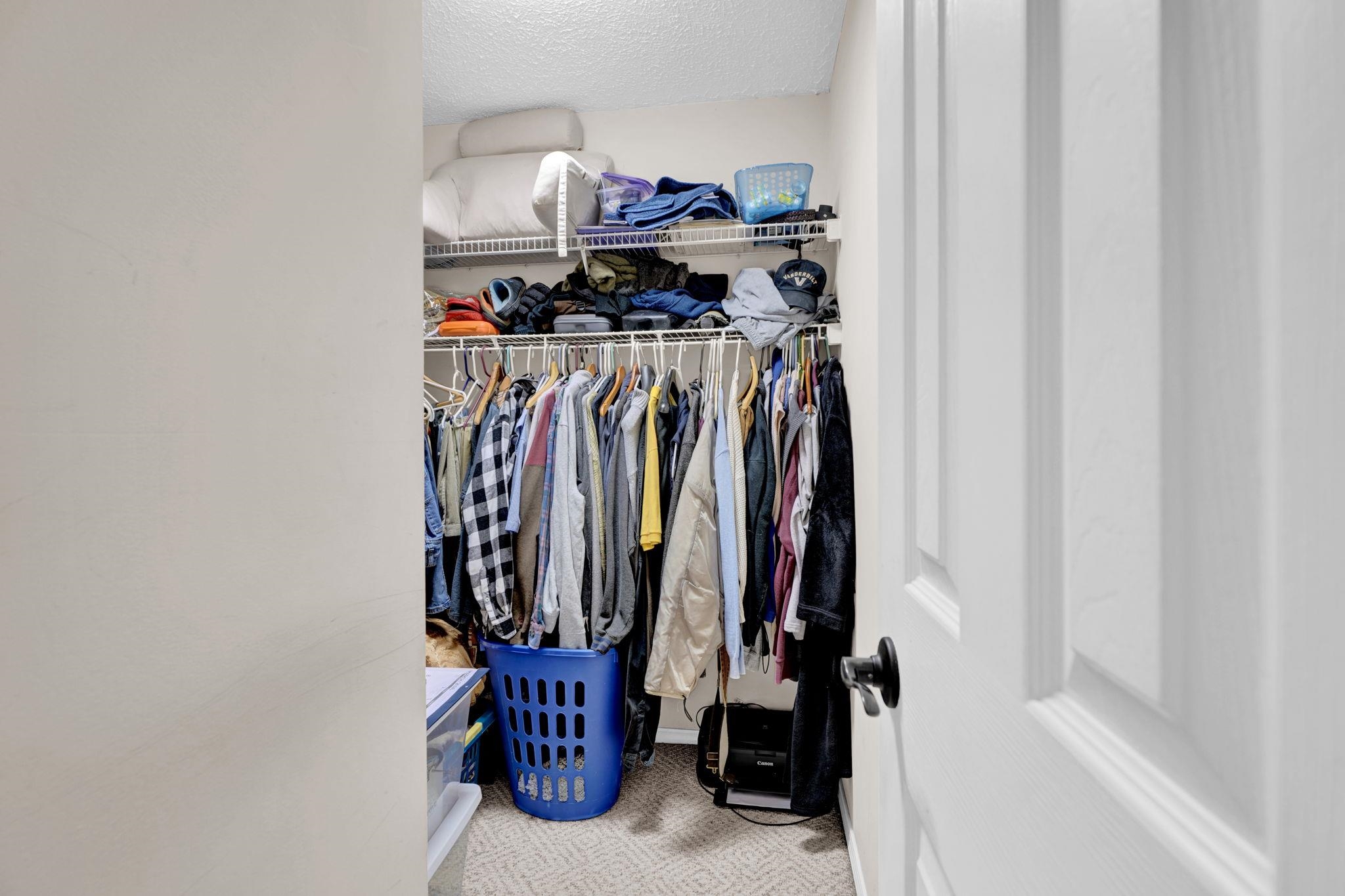 236 Lakewood Dr, Owensboro, Kentucky 42301, 3 Bedrooms Bedrooms, ,2 BathroomsBathrooms,Single Family Residence,For Sale,Lakewood Dr,94476