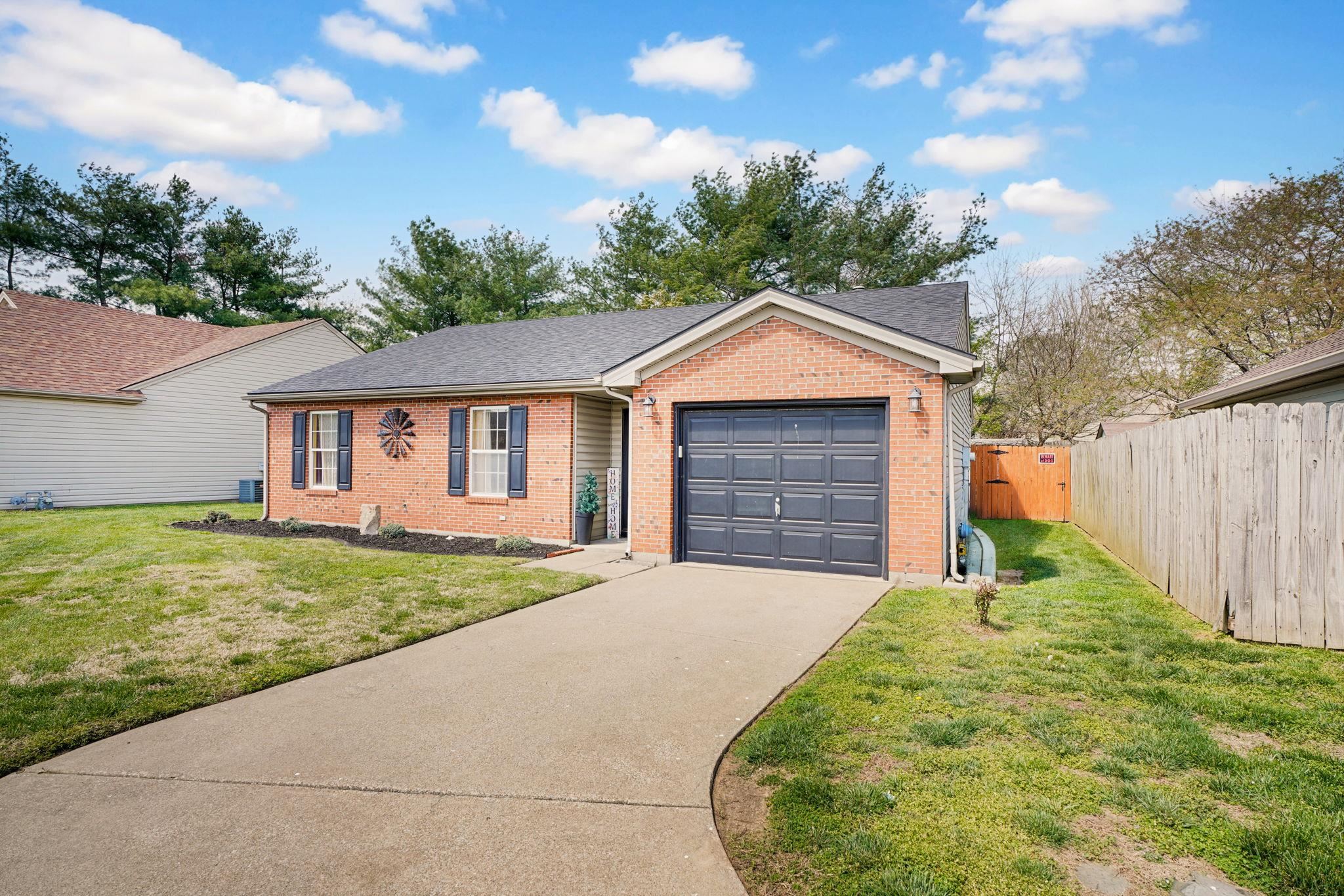 236 Lakewood Dr, Owensboro, Kentucky 42301, 3 Bedrooms Bedrooms, ,2 BathroomsBathrooms,Single Family Residence,For Sale,Lakewood Dr,94476