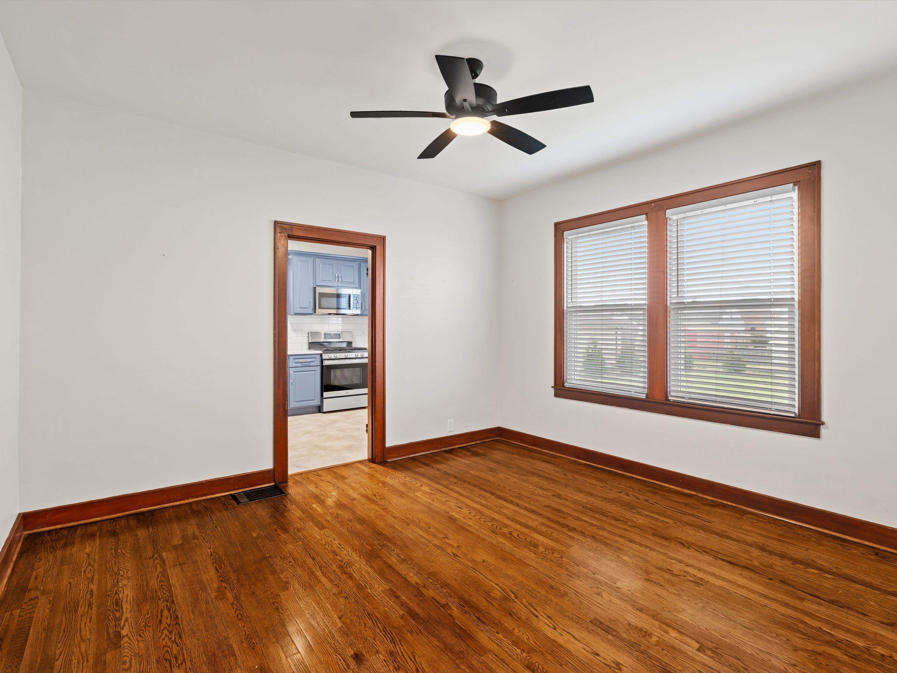 621 24th, Owensboro, Kentucky 42303, 3 Bedrooms Bedrooms, ,1 BathroomBathrooms,Single Family Residence,For Sale,24th,94495