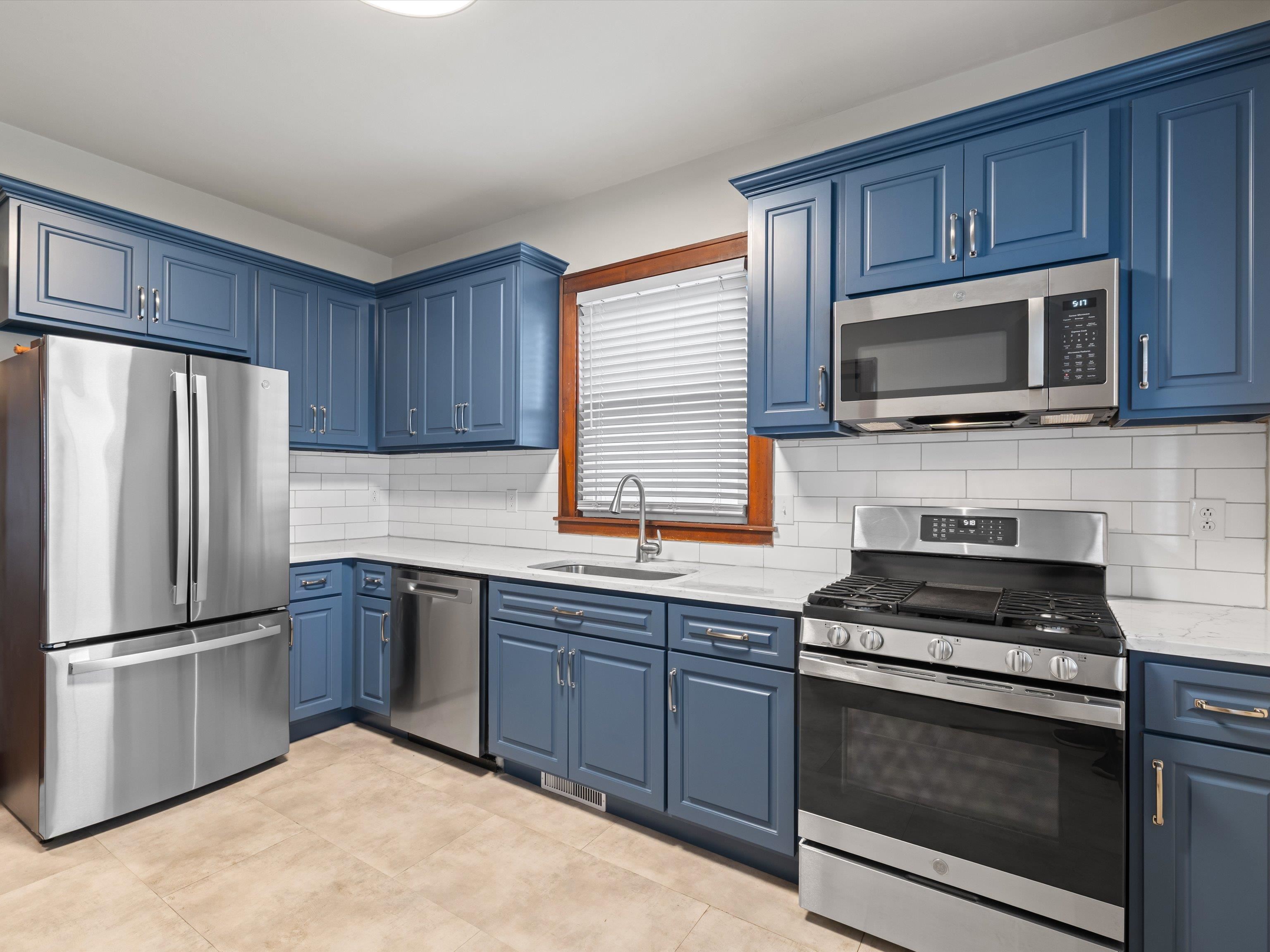 621 24th, Owensboro, Kentucky 42303, 3 Bedrooms Bedrooms, ,1 BathroomBathrooms,Single Family Residence,For Sale,24th,94495