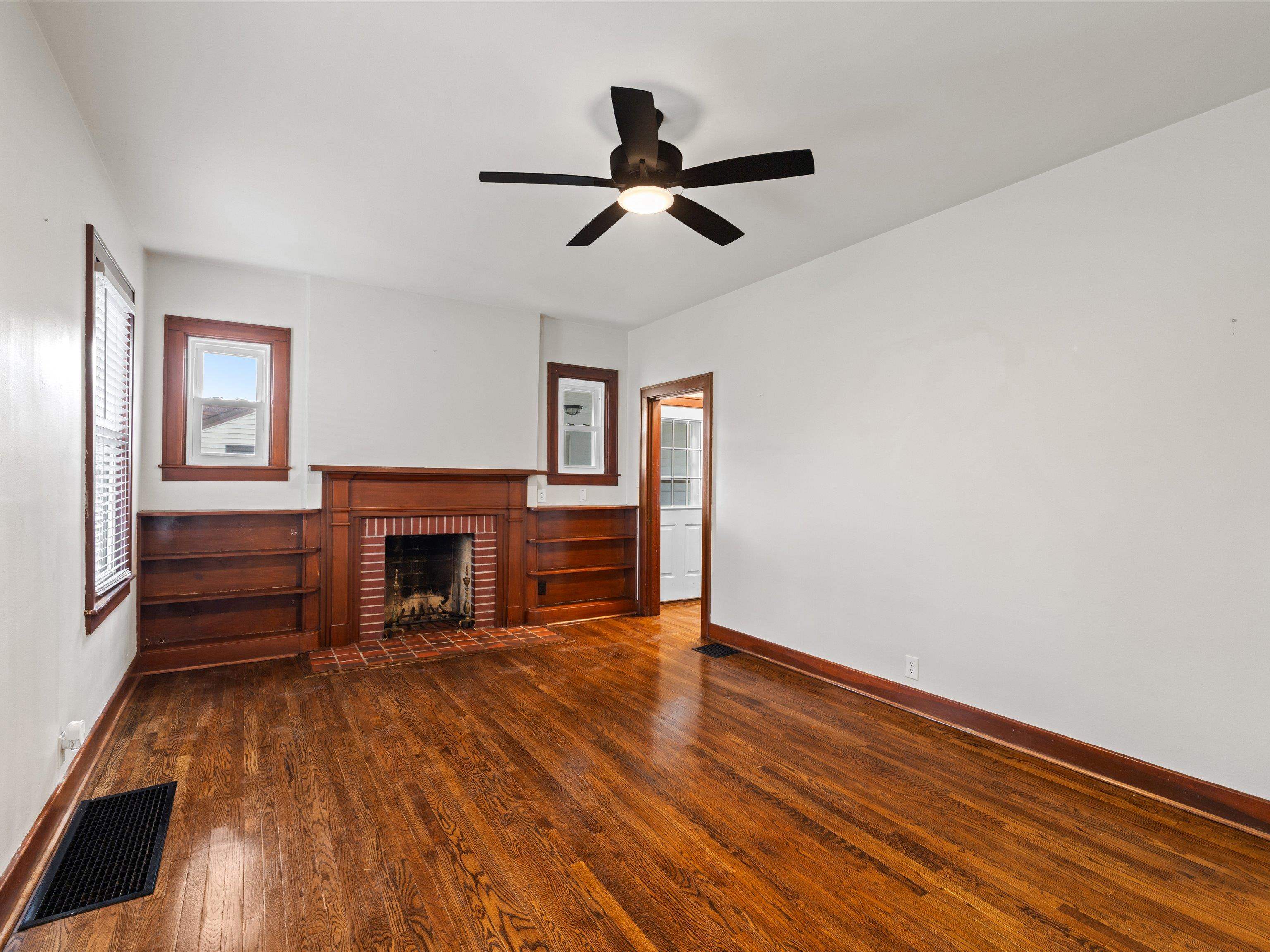 621 24th, Owensboro, Kentucky 42303, 3 Bedrooms Bedrooms, ,1 BathroomBathrooms,Single Family Residence,For Sale,24th,94495