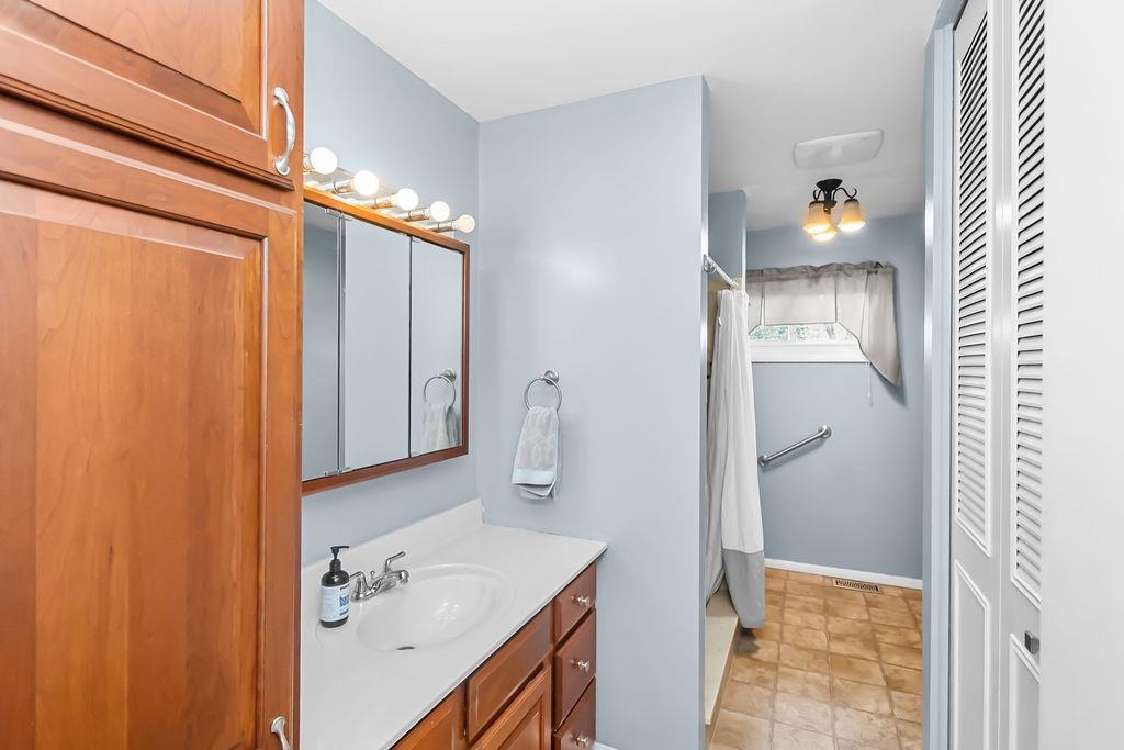 2215 Citation Ave, Owensboro, Kentucky 42301, 4 Bedrooms Bedrooms, ,2 BathroomsBathrooms,Single Family Residence,For Sale,Citation Ave,94497