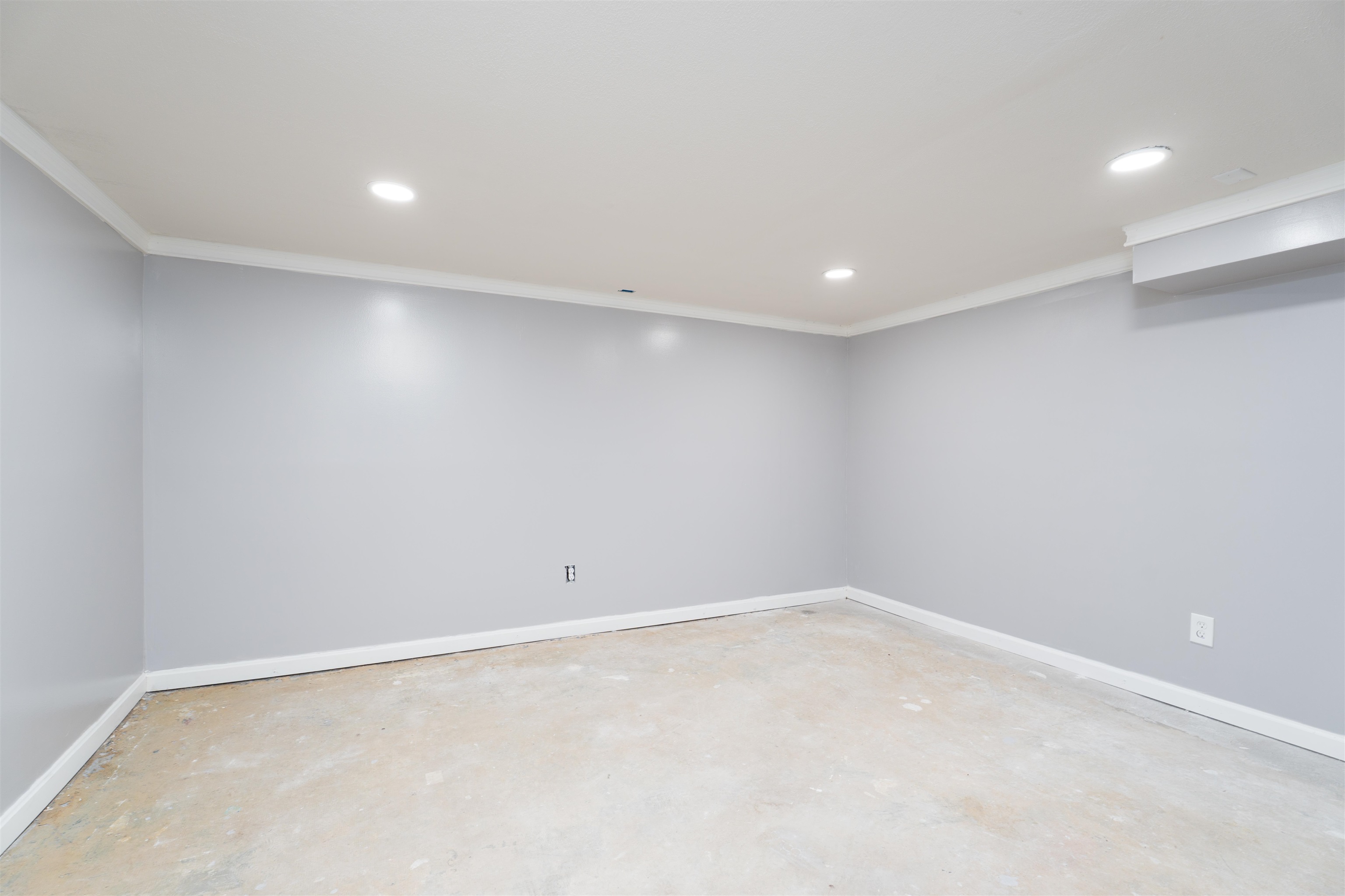 521 Hill Avenue, Owensboro, Kentucky 42303, 2 Bedrooms Bedrooms, ,1 BathroomBathrooms,Single Family Residence,For Sale,Hill Avenue,94502