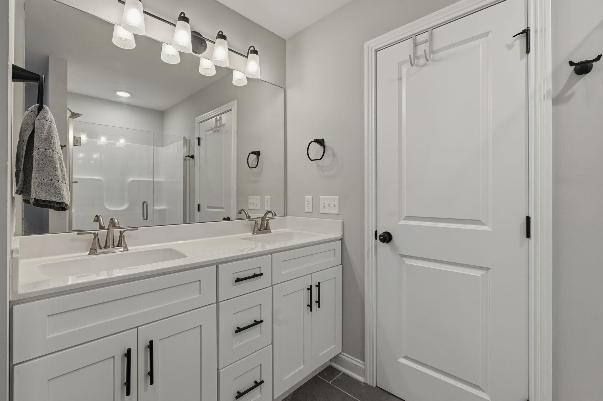 3064 Larado, Bowling Green, Kentucky 42101, 3 Bedrooms Bedrooms, ,2 BathroomsBathrooms,Single Family Residence,For Sale,Larado,94505