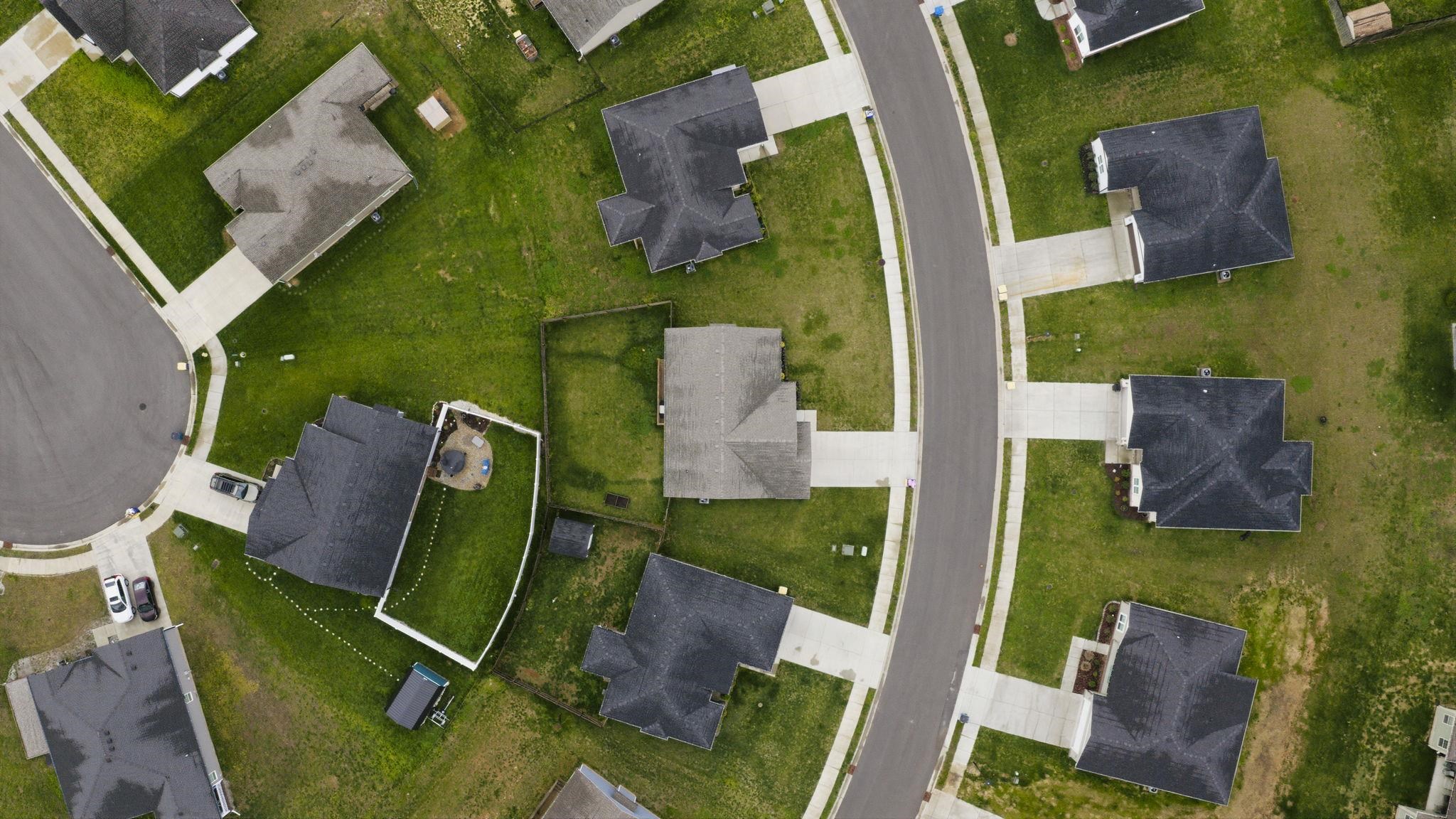 3064 Larado, Bowling Green, Kentucky 42101, 3 Bedrooms Bedrooms, ,2 BathroomsBathrooms,Single Family Residence,For Sale,Larado,94505