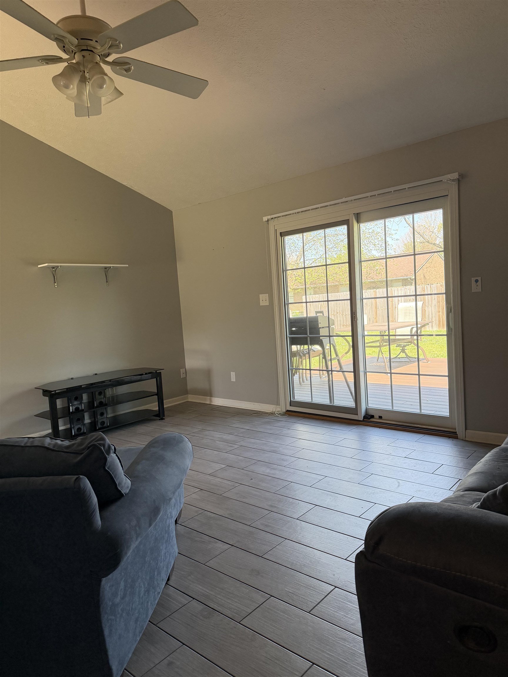 4119 Farmington Ct, Owensboro, Kentucky 42303-2213, 3 Bedrooms Bedrooms, ,1 BathroomBathrooms,Single Family Residence,For Sale,Farmington Ct,94508