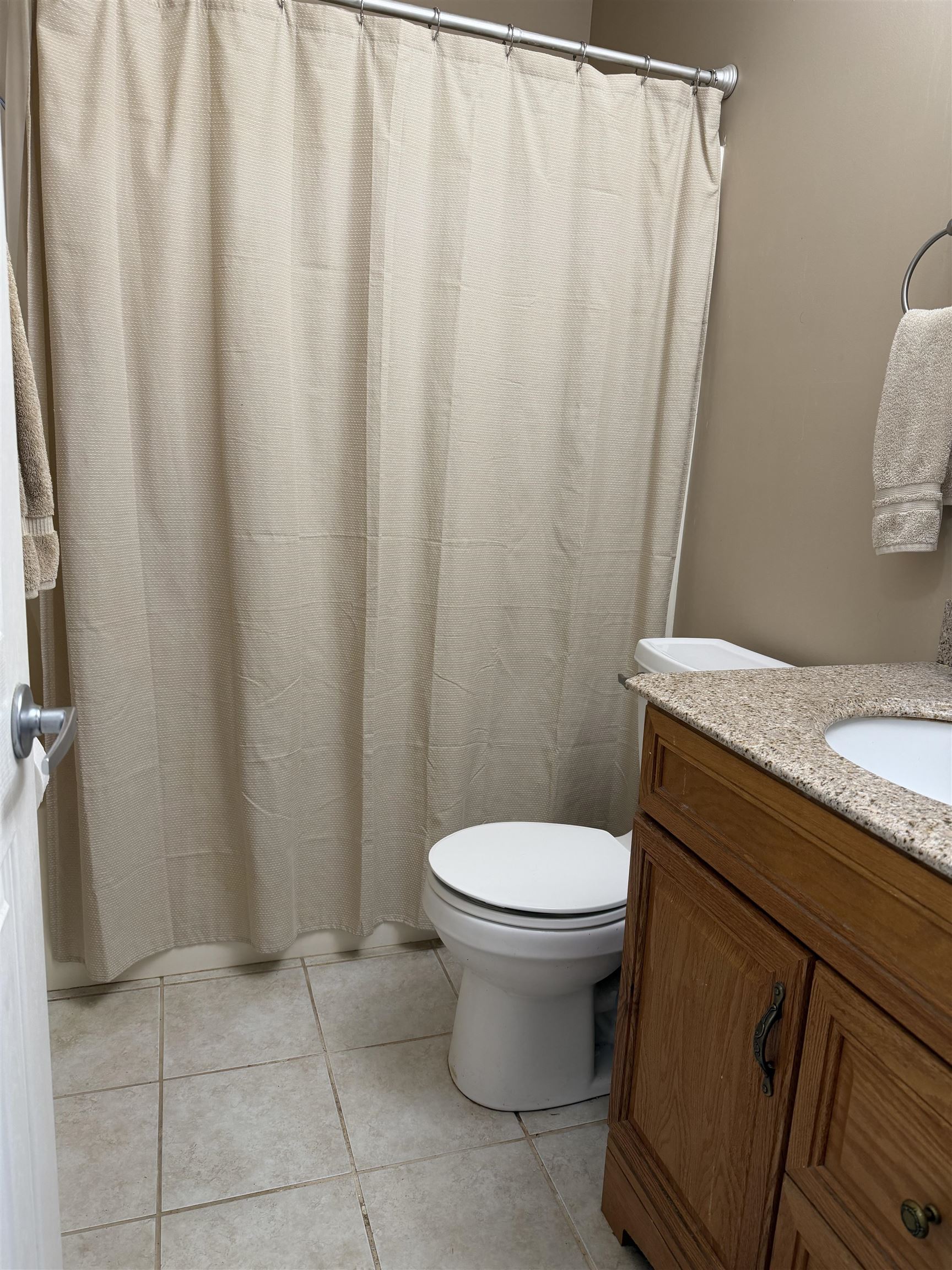 4119 Farmington Ct, Owensboro, Kentucky 42303-2213, 3 Bedrooms Bedrooms, ,1 BathroomBathrooms,Single Family Residence,For Sale,Farmington Ct,94508