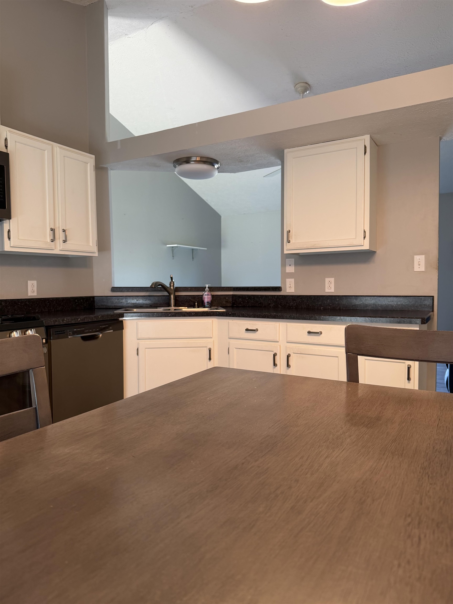 4119 Farmington Ct, Owensboro, Kentucky 42303-2213, 3 Bedrooms Bedrooms, ,1 BathroomBathrooms,Single Family Residence,For Sale,Farmington Ct,94508