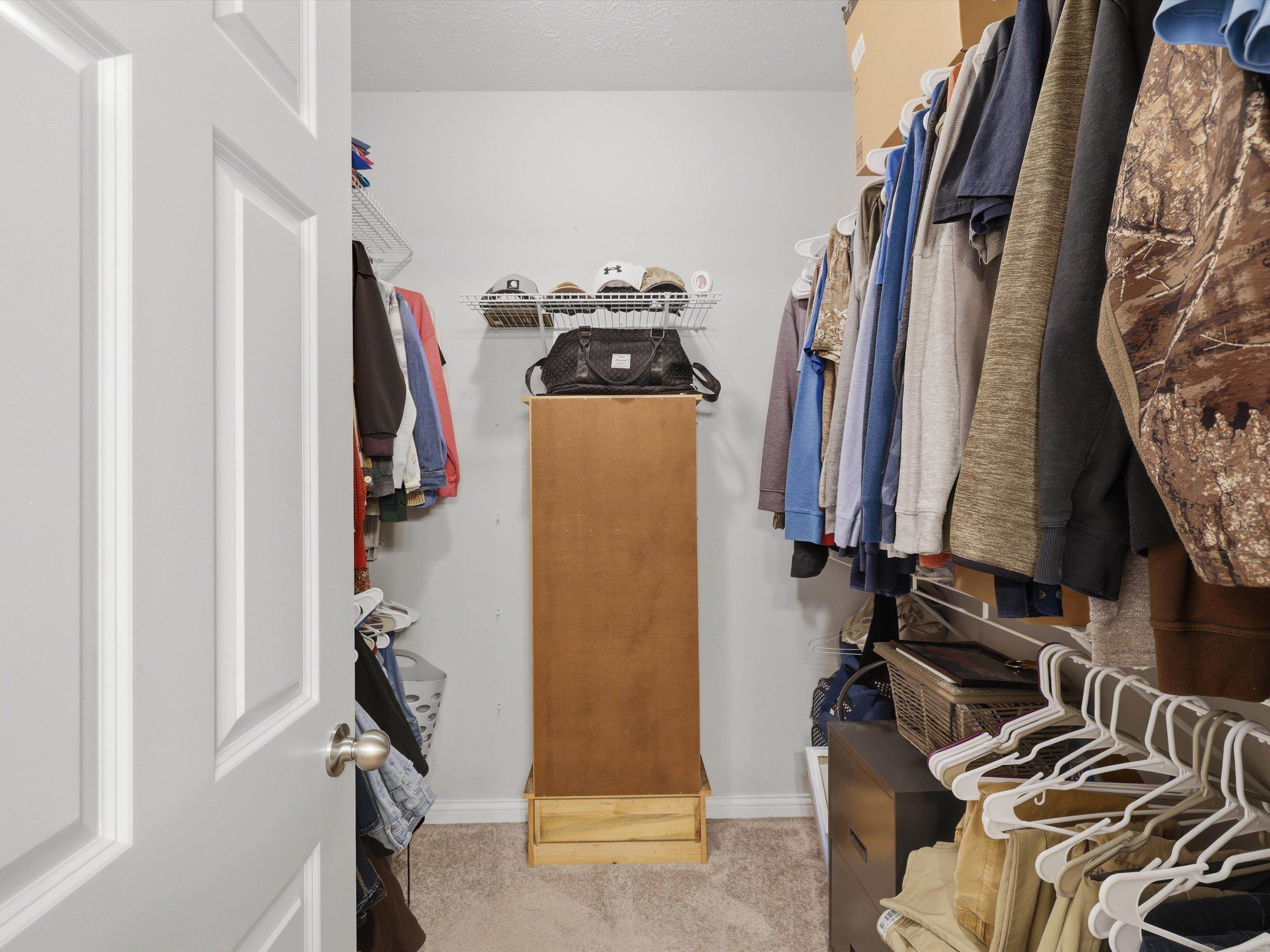 6387 Valley Brook Trace, Utica, Kentucky 42376, 3 Bedrooms Bedrooms, ,2 BathroomsBathrooms,Single Family Residence,For Sale,Valley Brook Trace,94511