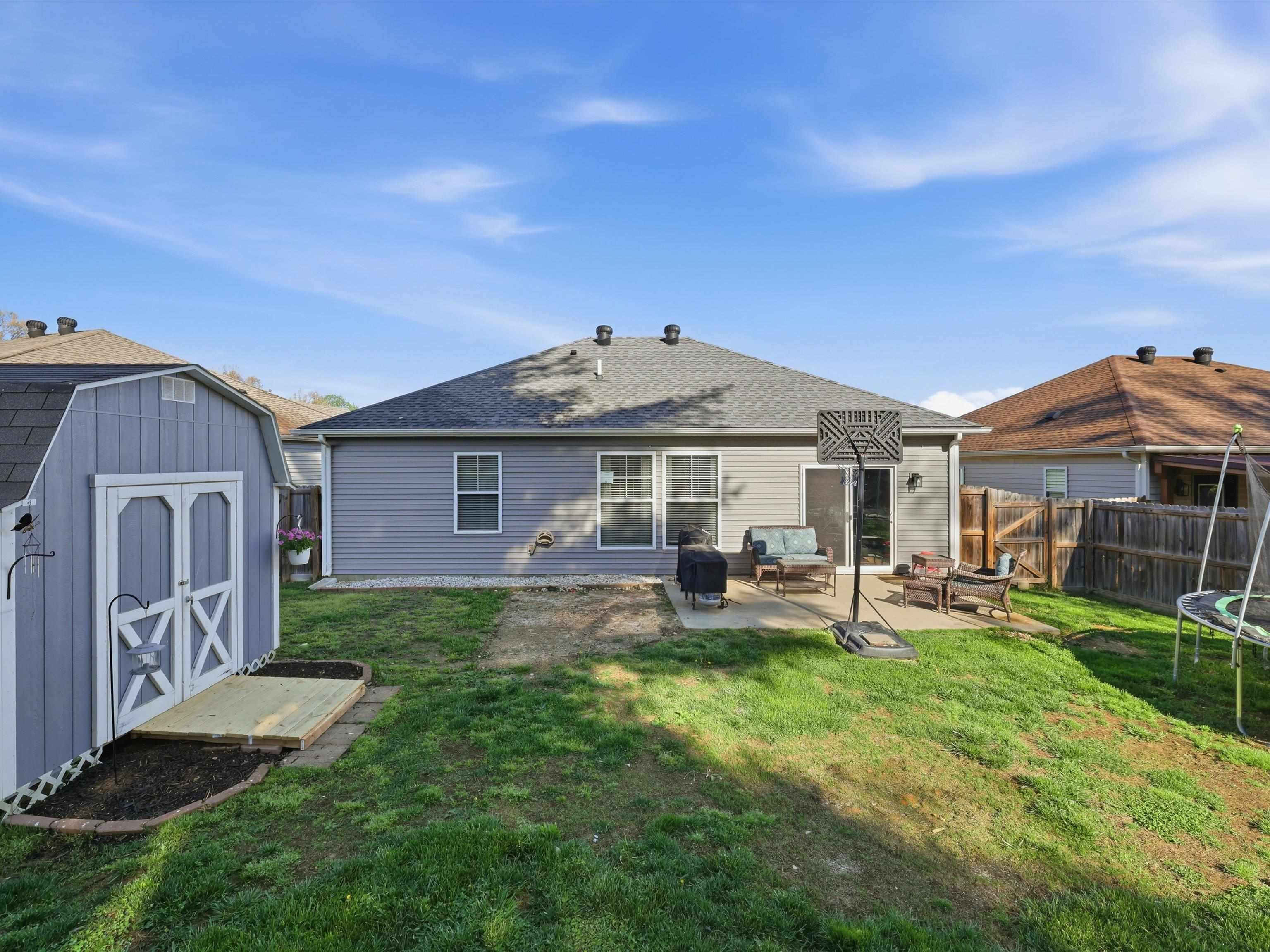 6387 Valley Brook Trace, Utica, Kentucky 42376, 3 Bedrooms Bedrooms, ,2 BathroomsBathrooms,Single Family Residence,For Sale,Valley Brook Trace,94511