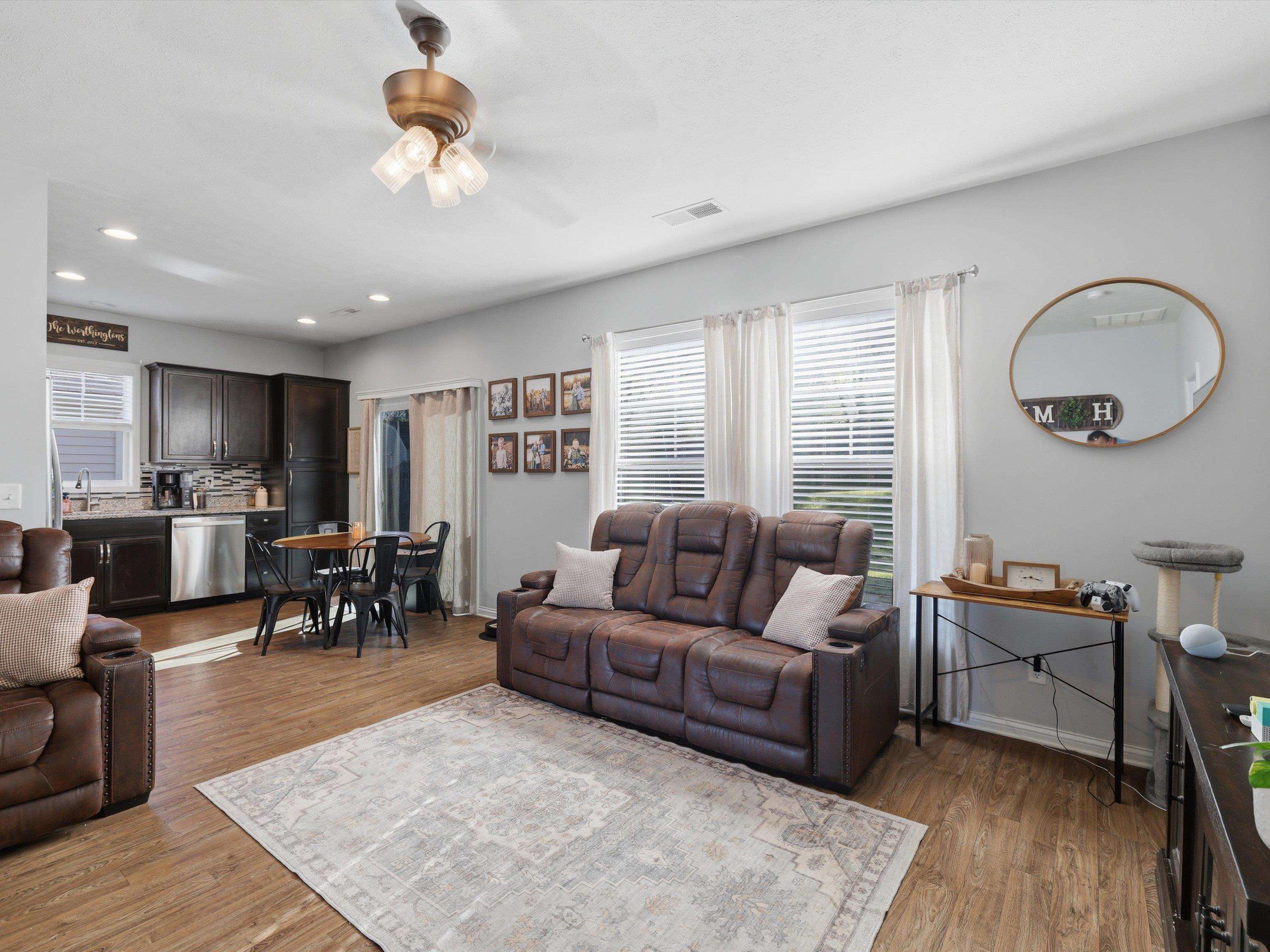 6387 Valley Brook Trace, Utica, Kentucky 42376, 3 Bedrooms Bedrooms, ,2 BathroomsBathrooms,Single Family Residence,For Sale,Valley Brook Trace,94511