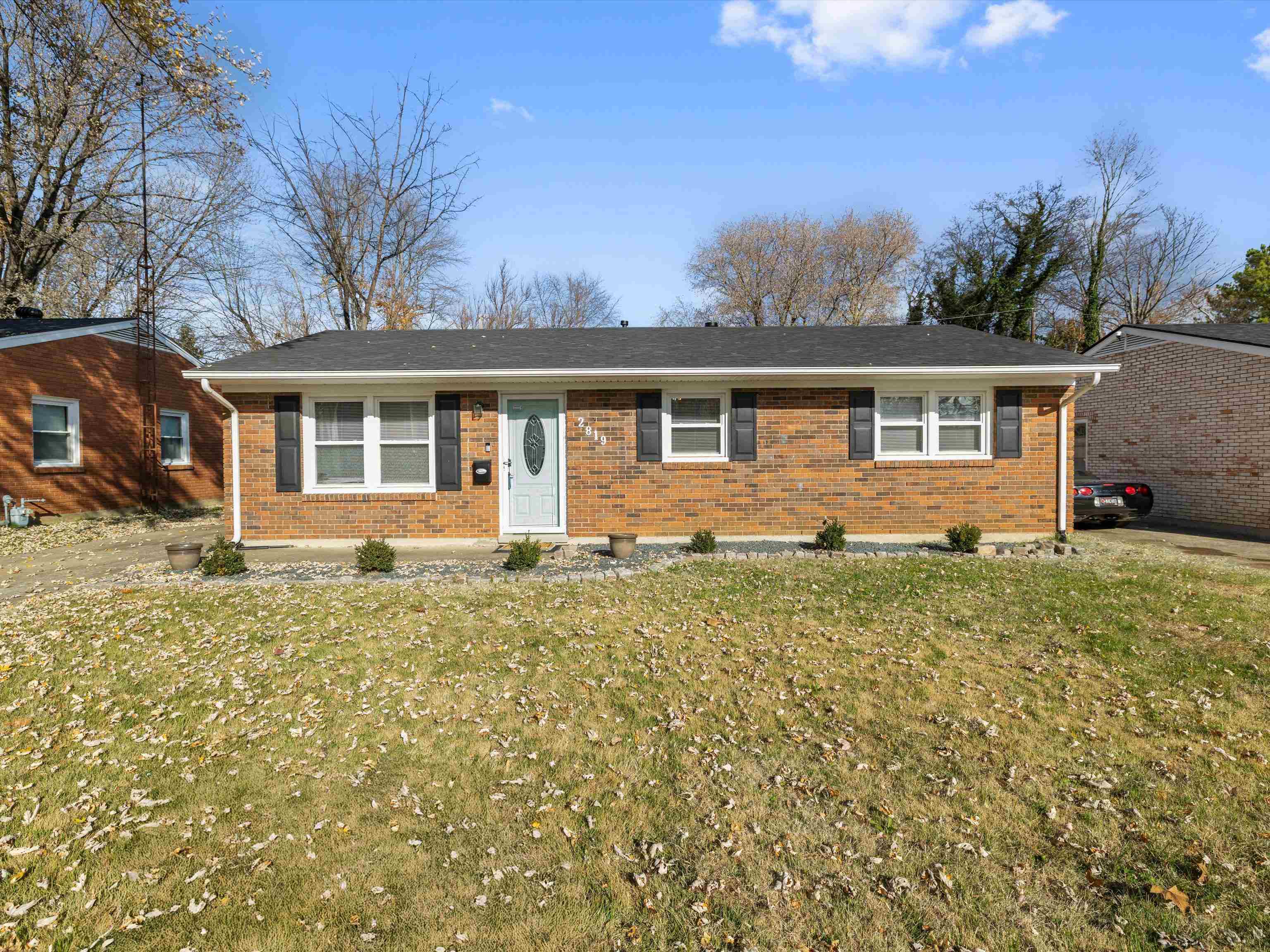 2819 Strawbridge Place, Owensboro, Kentucky 42303, 3 Bedrooms Bedrooms, ,1 BathroomBathrooms,Single Family Residence,For Sale,Strawbridge Place,94512