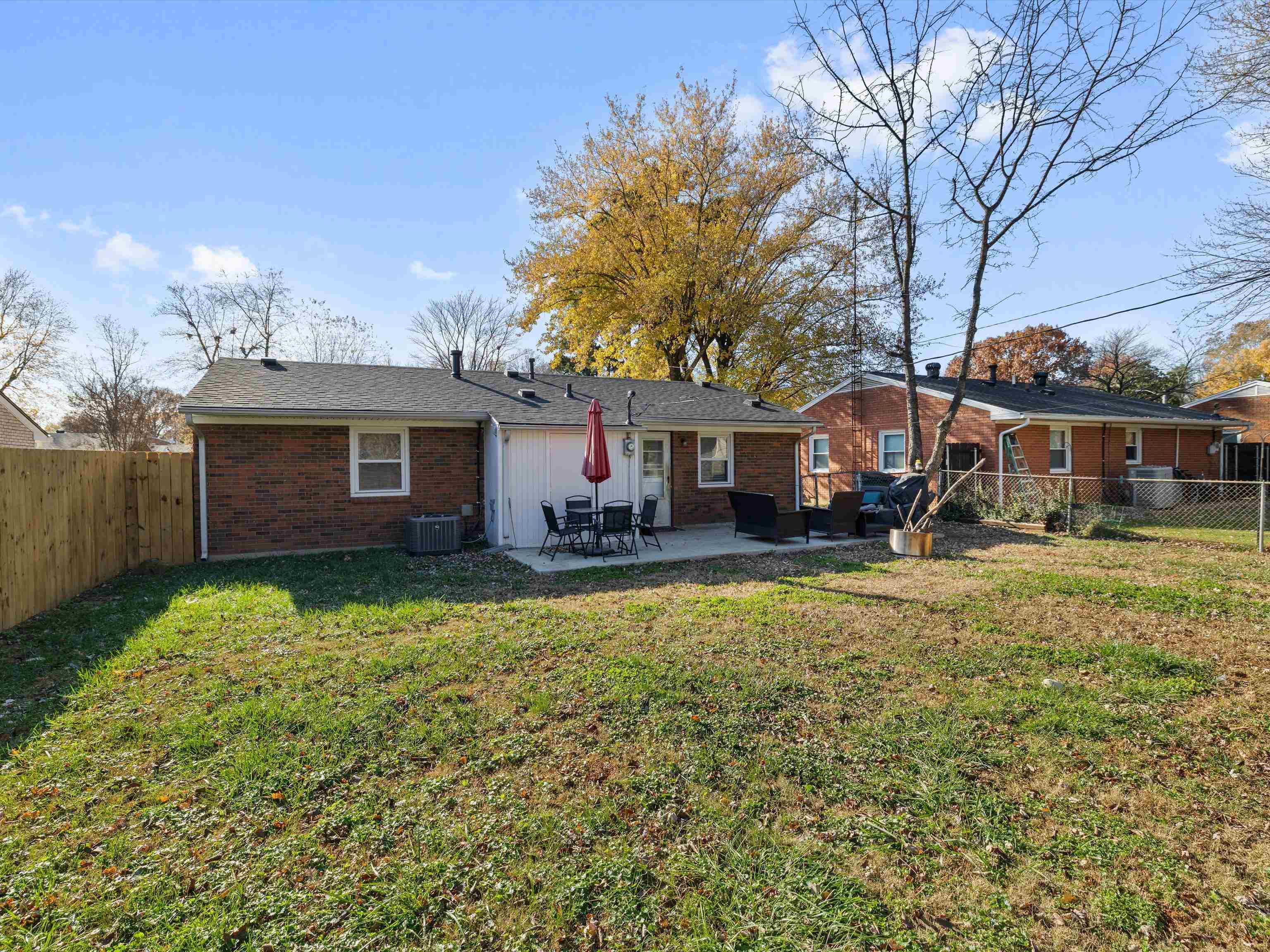 2819 Strawbridge Place, Owensboro, Kentucky 42303, 3 Bedrooms Bedrooms, ,1 BathroomBathrooms,Single Family Residence,For Sale,Strawbridge Place,94512