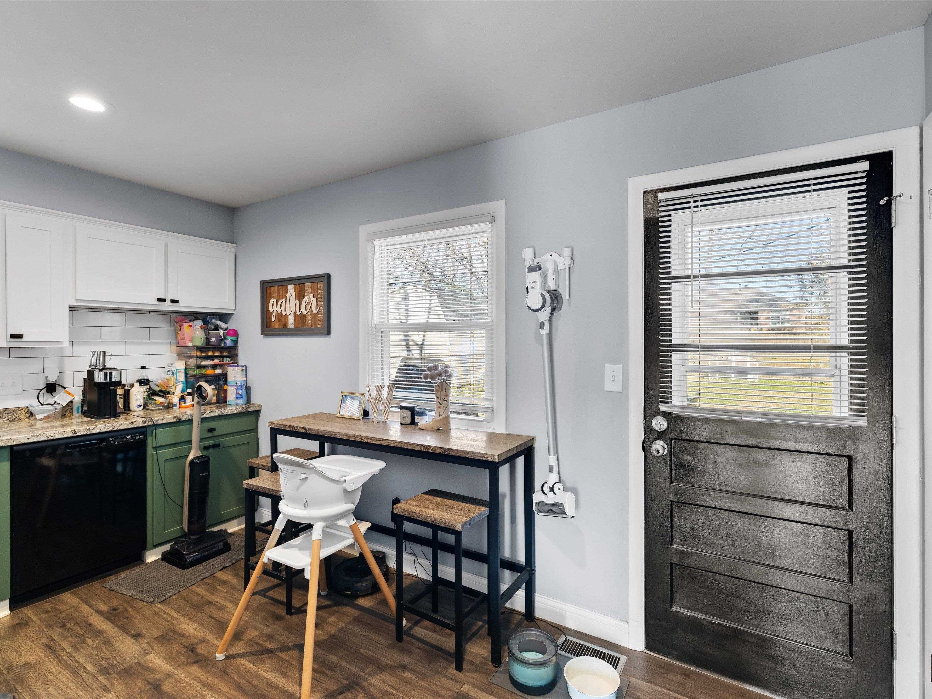 2819 Strawbridge Place, Owensboro, Kentucky 42303, 3 Bedrooms Bedrooms, ,1 BathroomBathrooms,Single Family Residence,For Sale,Strawbridge Place,94512