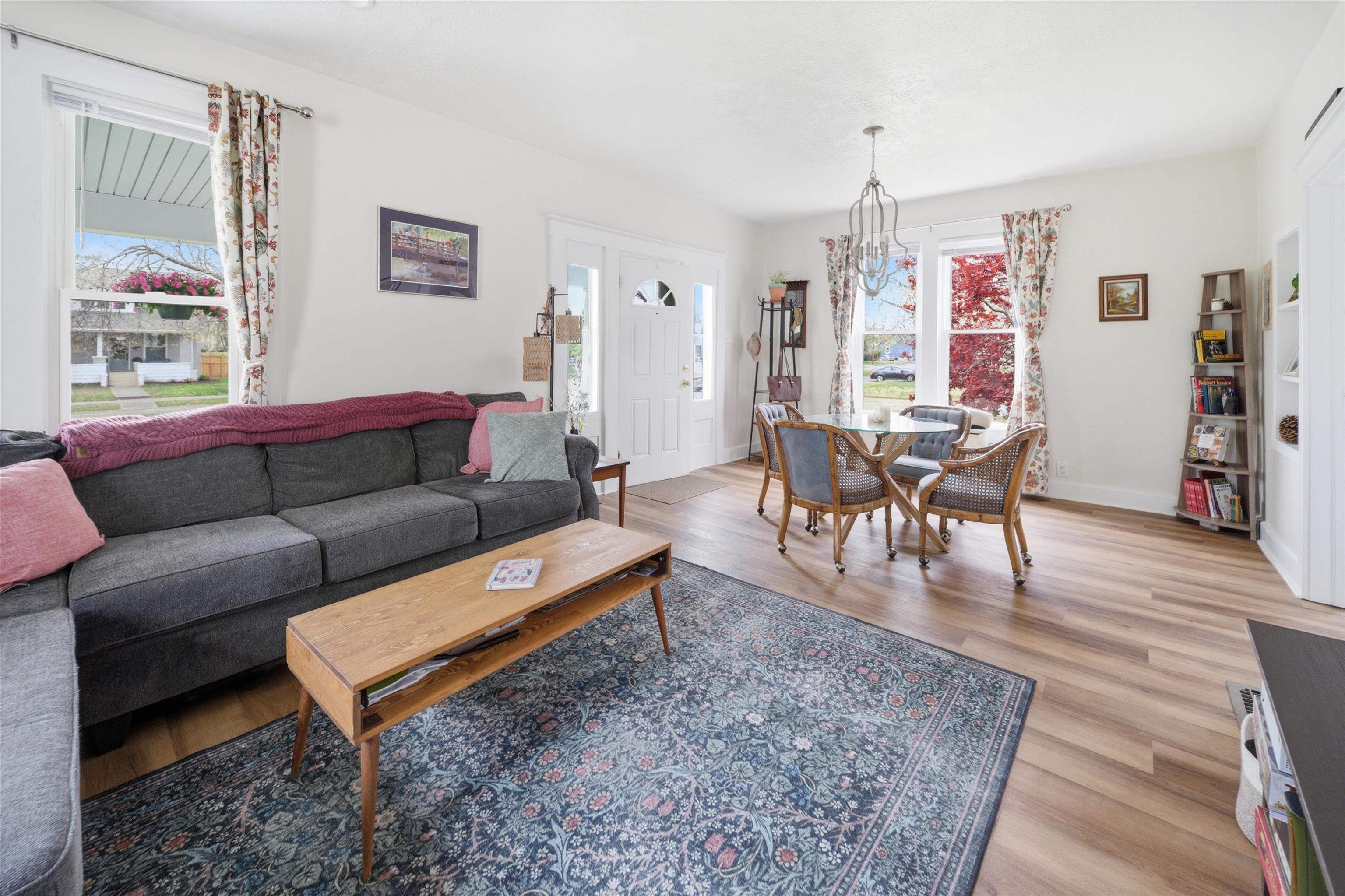 103 22nd Street, Owensboro, Kentucky 42303, 3 Bedrooms Bedrooms, ,2 BathroomsBathrooms,Single Family Residence,For Sale,22nd Street,94513