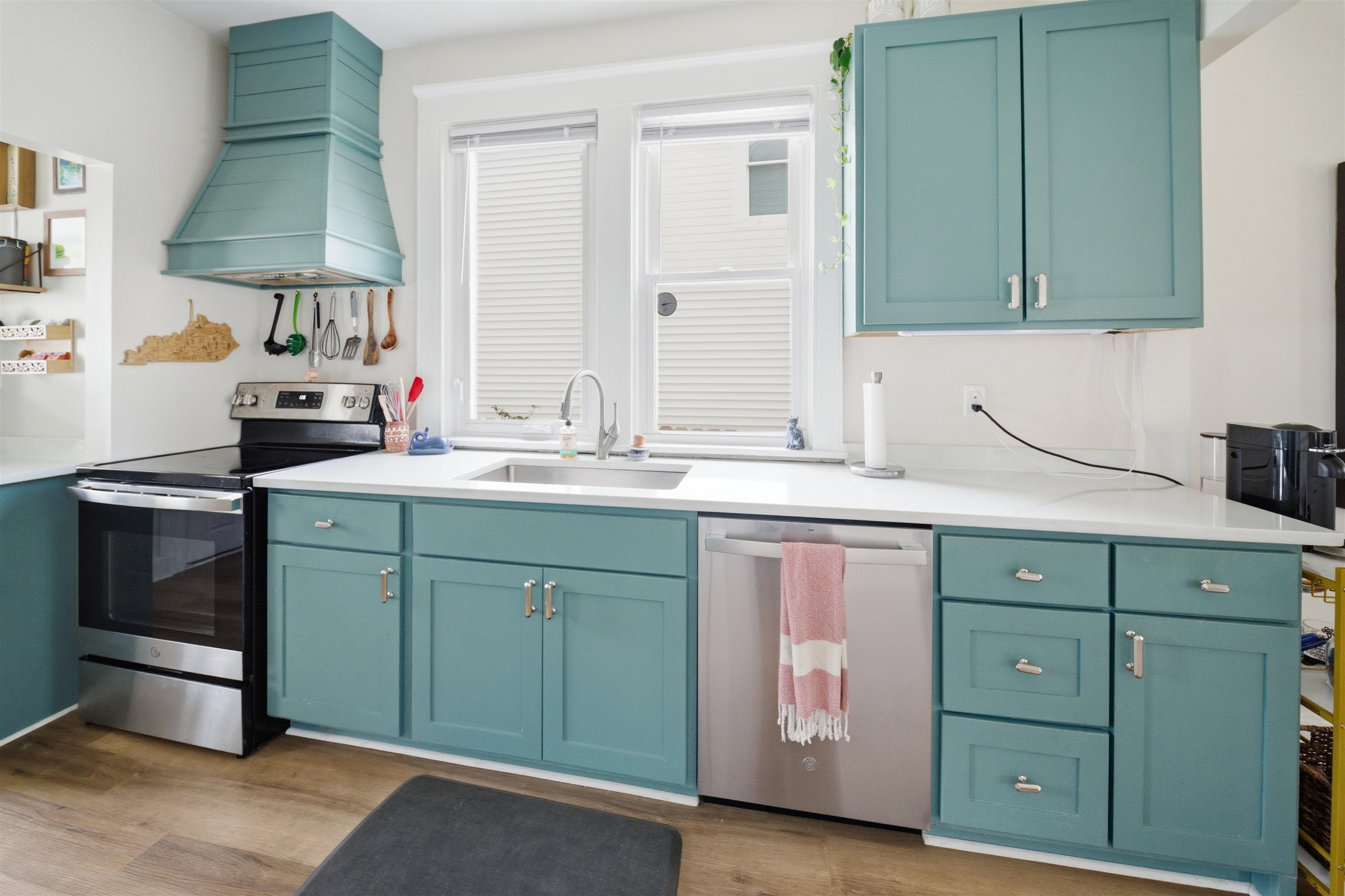 103 22nd Street, Owensboro, Kentucky 42303, 3 Bedrooms Bedrooms, ,2 BathroomsBathrooms,Single Family Residence,For Sale,22nd Street,94513