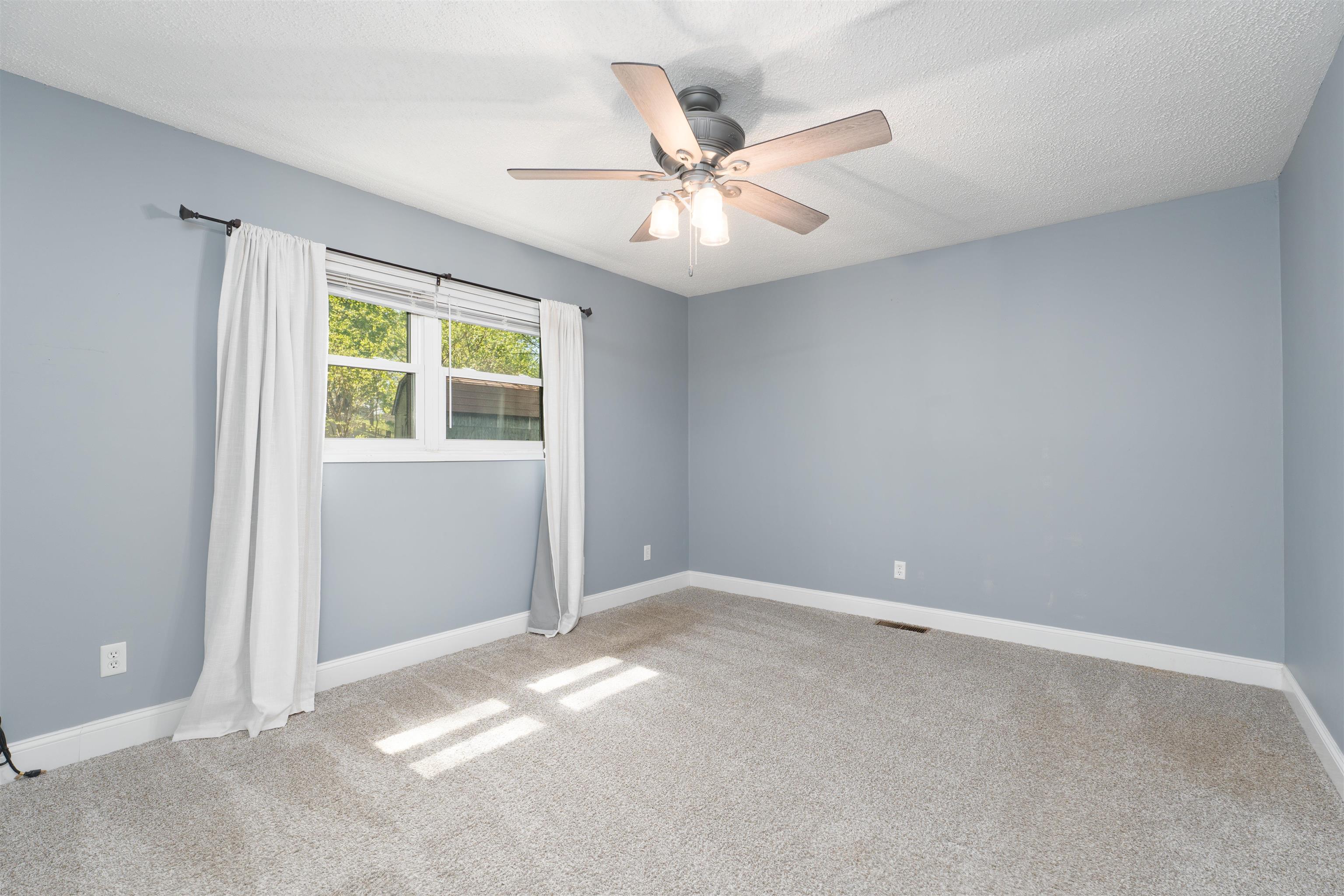 3330 Majestic Prince Dr., Owensboro, Kentucky 42303, 4 Bedrooms Bedrooms, ,2 BathroomsBathrooms,Single Family Residence,For Sale,Majestic Prince Dr.,94515