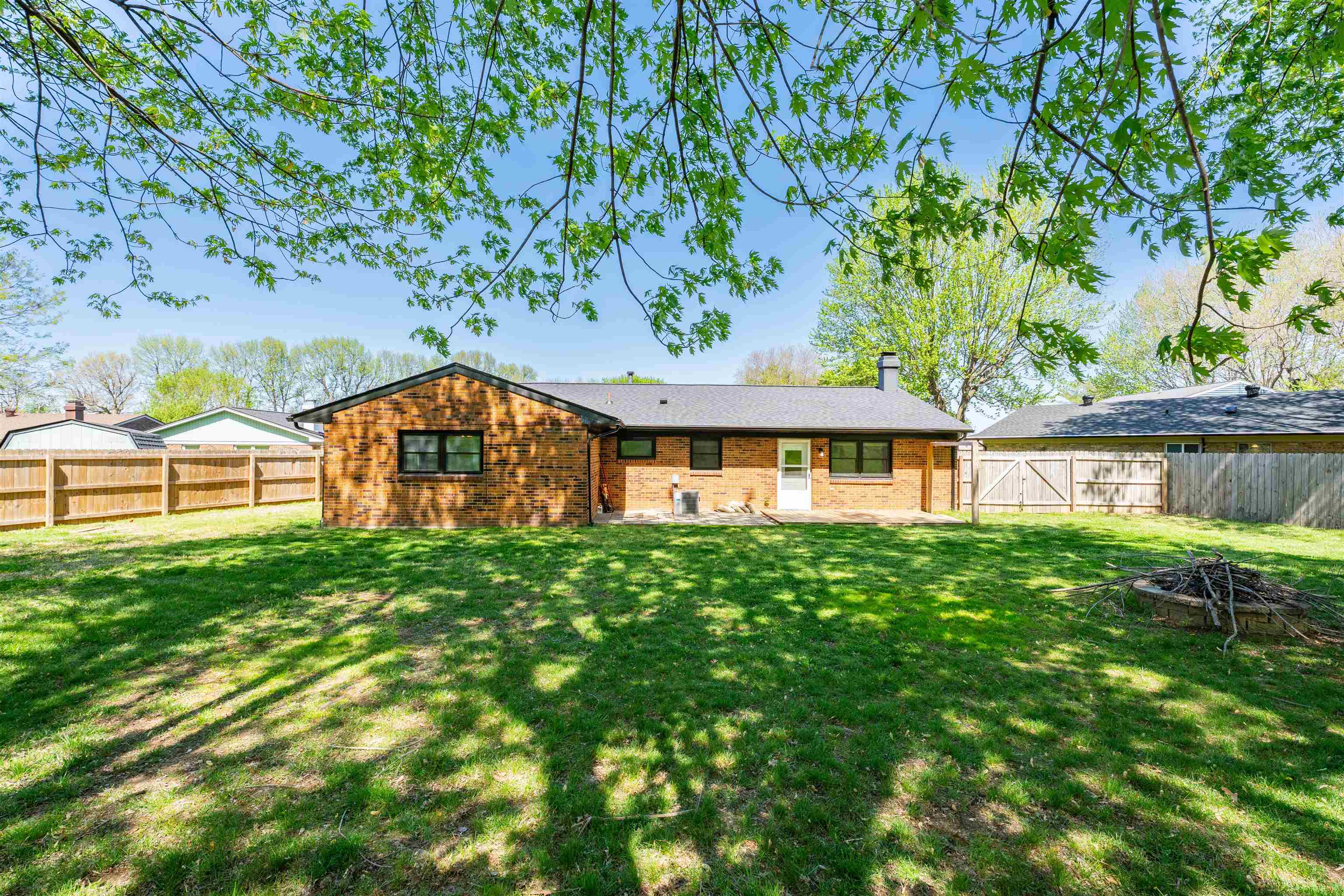 3330 Majestic Prince Dr., Owensboro, Kentucky 42303, 4 Bedrooms Bedrooms, ,2 BathroomsBathrooms,Single Family Residence,For Sale,Majestic Prince Dr.,94515