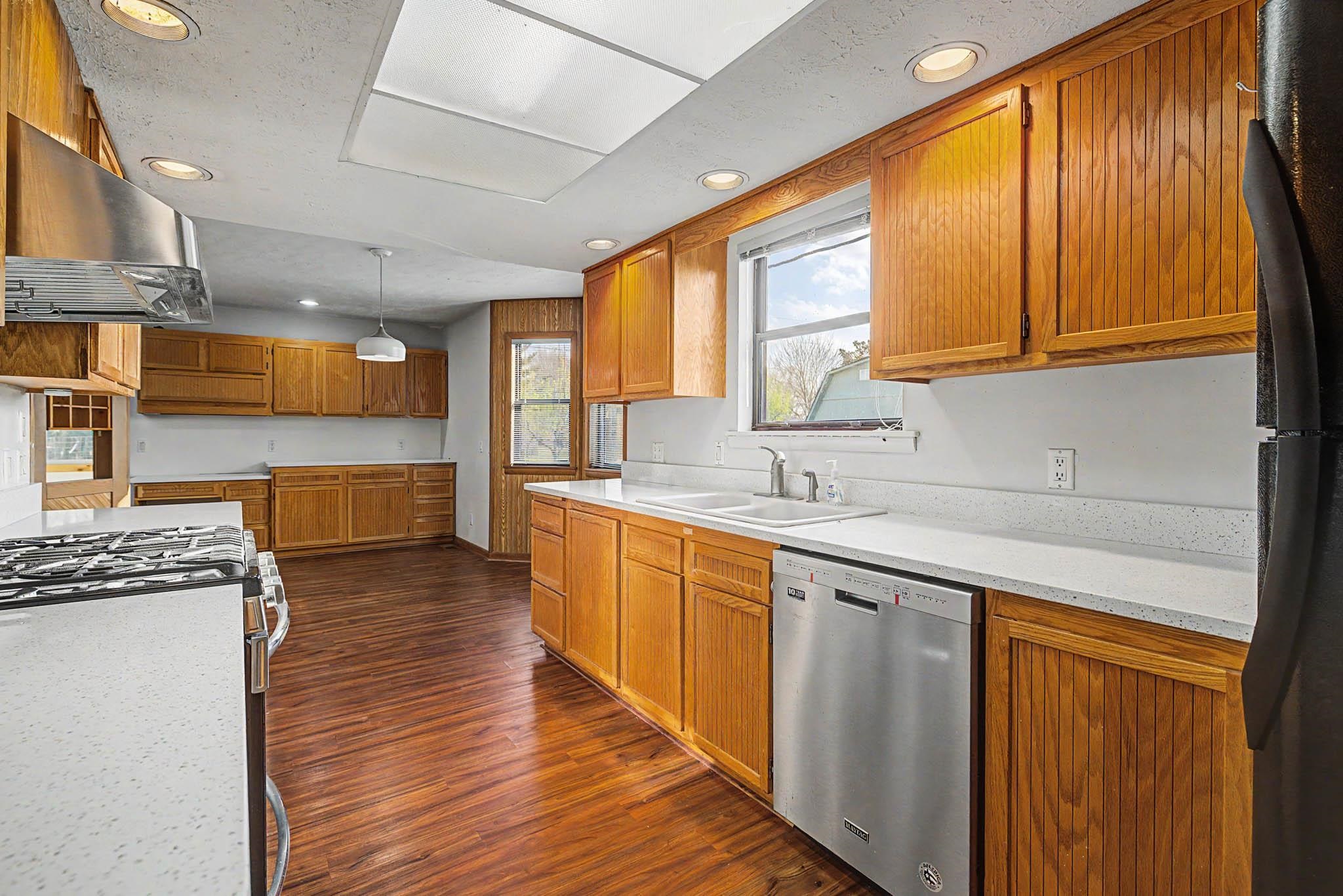 1515 Riverview Drive, Lewisport, Kentucky 42351, 3 Bedrooms Bedrooms, ,2 BathroomsBathrooms,Single Family Residence,For Sale,Riverview Drive,94517