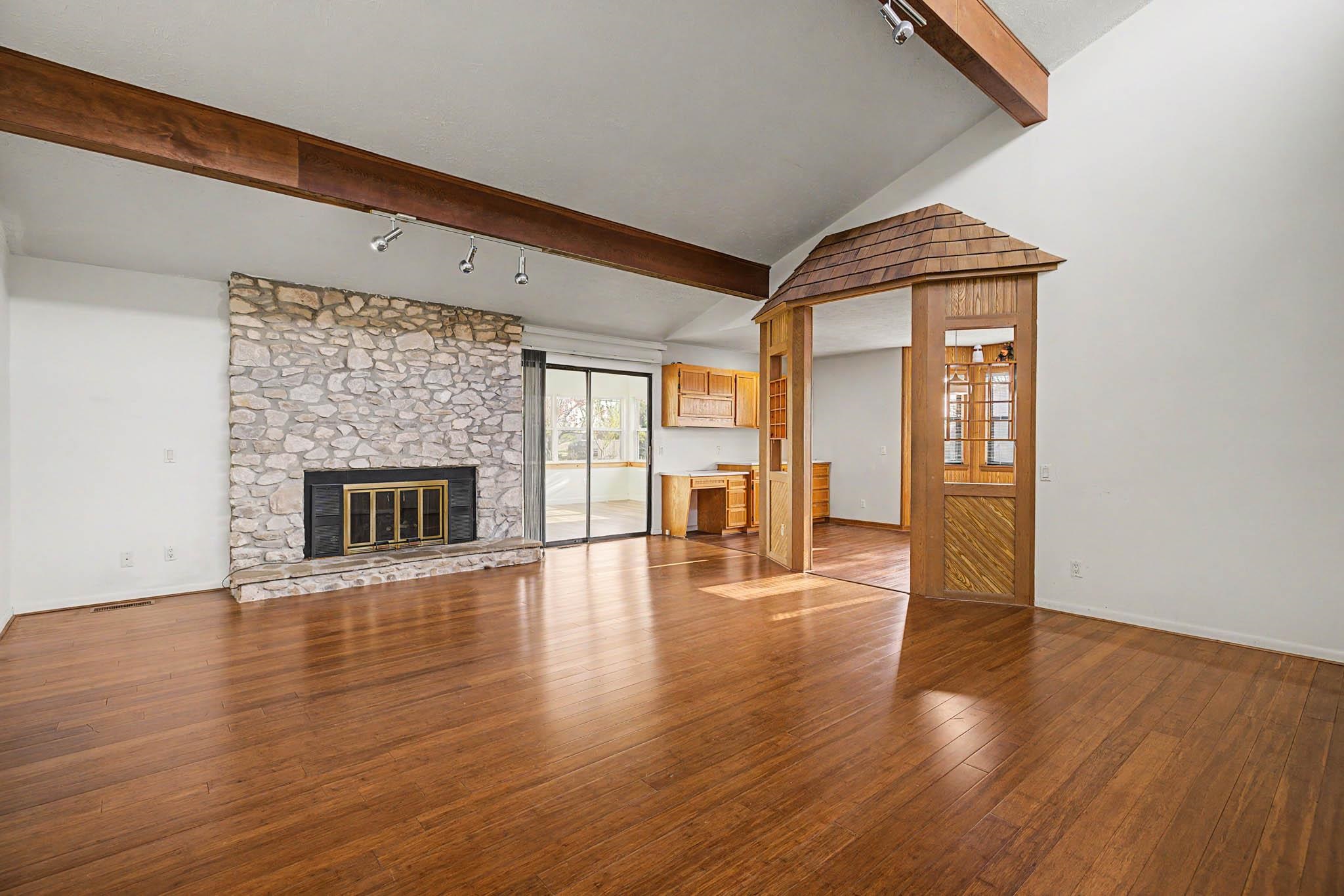 1515 Riverview Drive, Lewisport, Kentucky 42351, 3 Bedrooms Bedrooms, ,2 BathroomsBathrooms,Single Family Residence,For Sale,Riverview Drive,94517