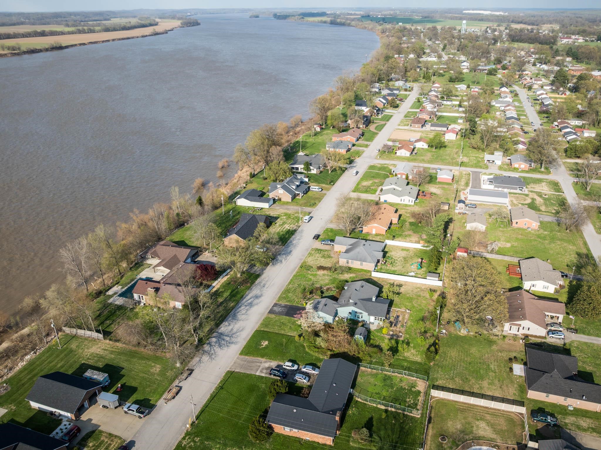 1515 Riverview Drive, Lewisport, Kentucky 42351, 3 Bedrooms Bedrooms, ,2 BathroomsBathrooms,Single Family Residence,For Sale,Riverview Drive,94517