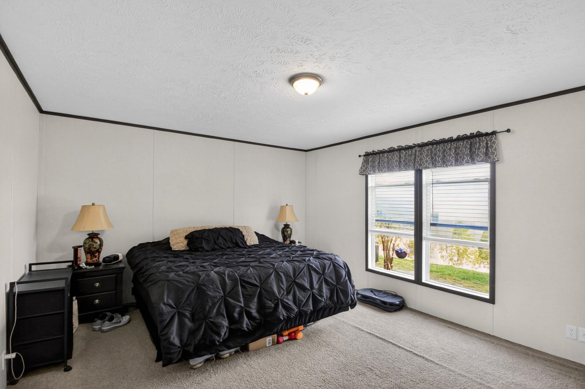 4138 Bowling Green Road, Caneyville, Kentucky 42721, 4 Bedrooms Bedrooms, ,2 BathroomsBathrooms,Single Family Residence,For Sale,Bowling Green Road,94519