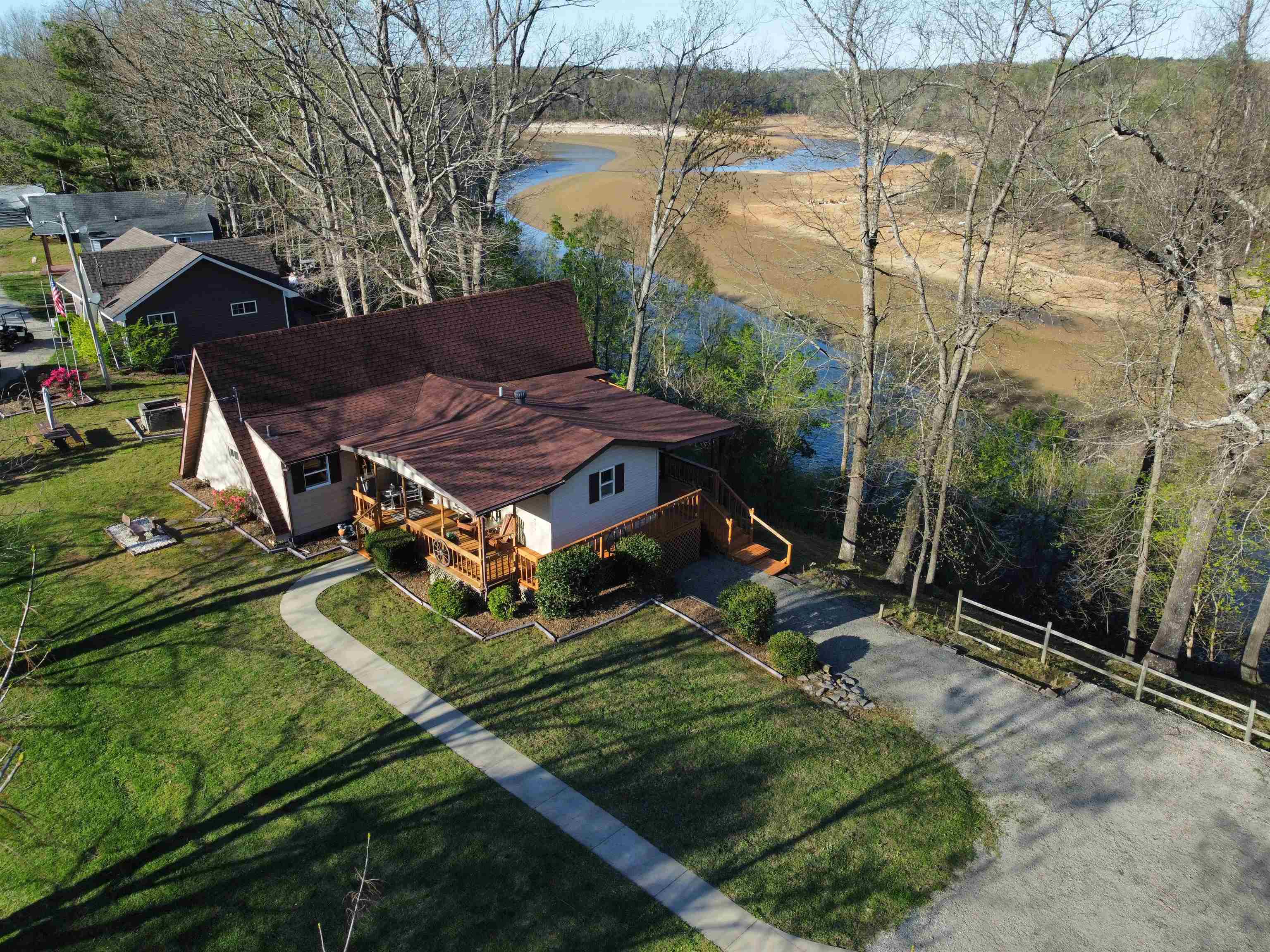 1129 Indian Ridge Road, Falls of Rough, Kentucky 40119, 2 Bedrooms Bedrooms, ,2 BathroomsBathrooms,Single Family Residence,For Sale,Indian Ridge Road,94520