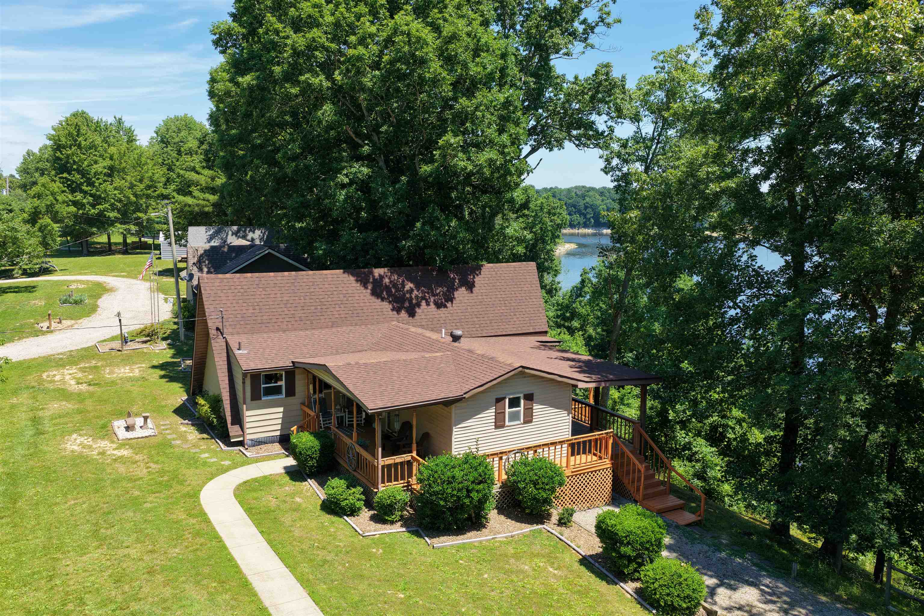 1129 Indian Ridge Road, Falls of Rough, Kentucky 40119, 2 Bedrooms Bedrooms, ,2 BathroomsBathrooms,Single Family Residence,For Sale,Indian Ridge Road,94520