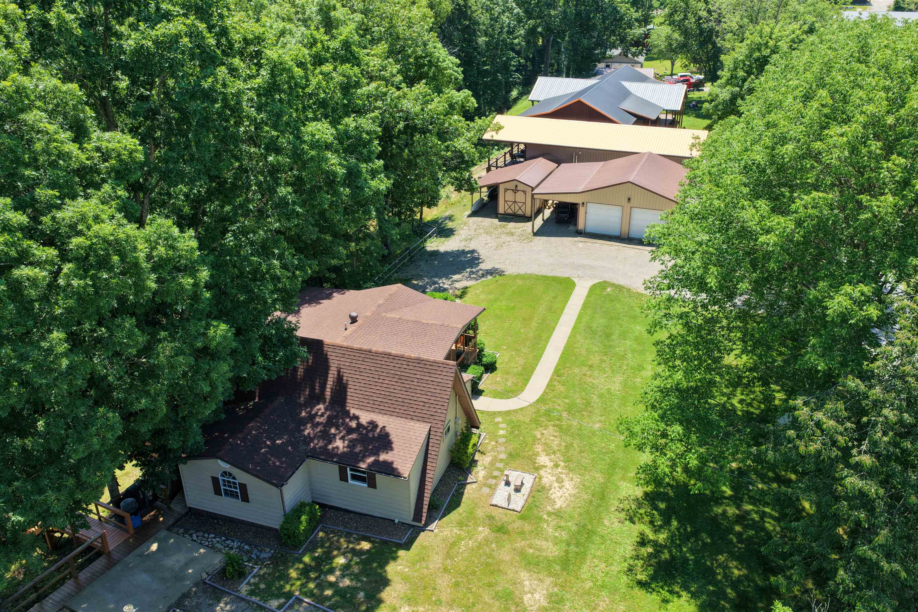 1129 Indian Ridge Road, Falls of Rough, Kentucky 40119, 2 Bedrooms Bedrooms, ,2 BathroomsBathrooms,Single Family Residence,For Sale,Indian Ridge Road,94520