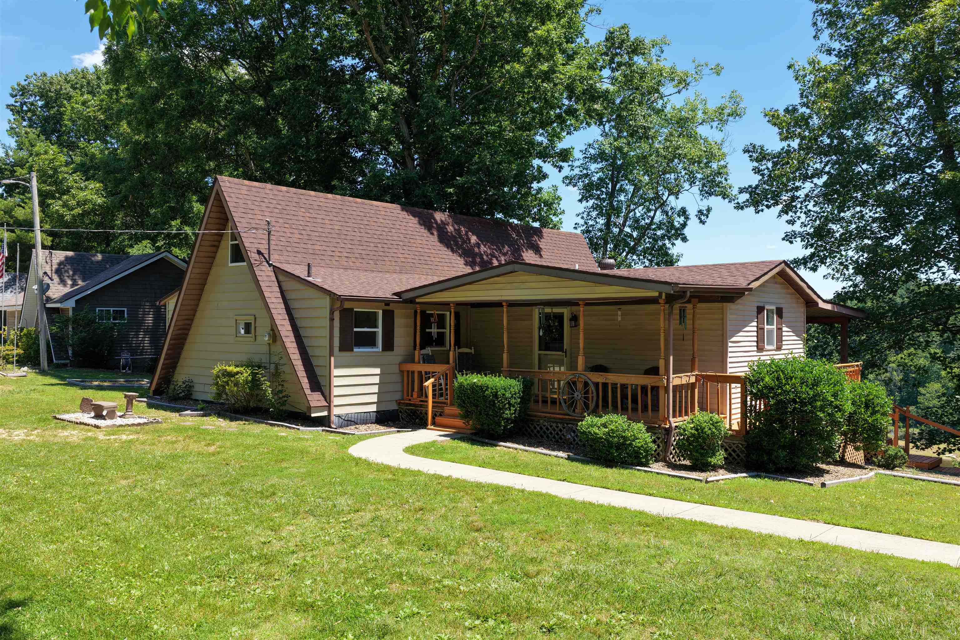 1129 Indian Ridge Road, Falls of Rough, Kentucky 40119, 2 Bedrooms Bedrooms, ,2 BathroomsBathrooms,Single Family Residence,For Sale,Indian Ridge Road,94520