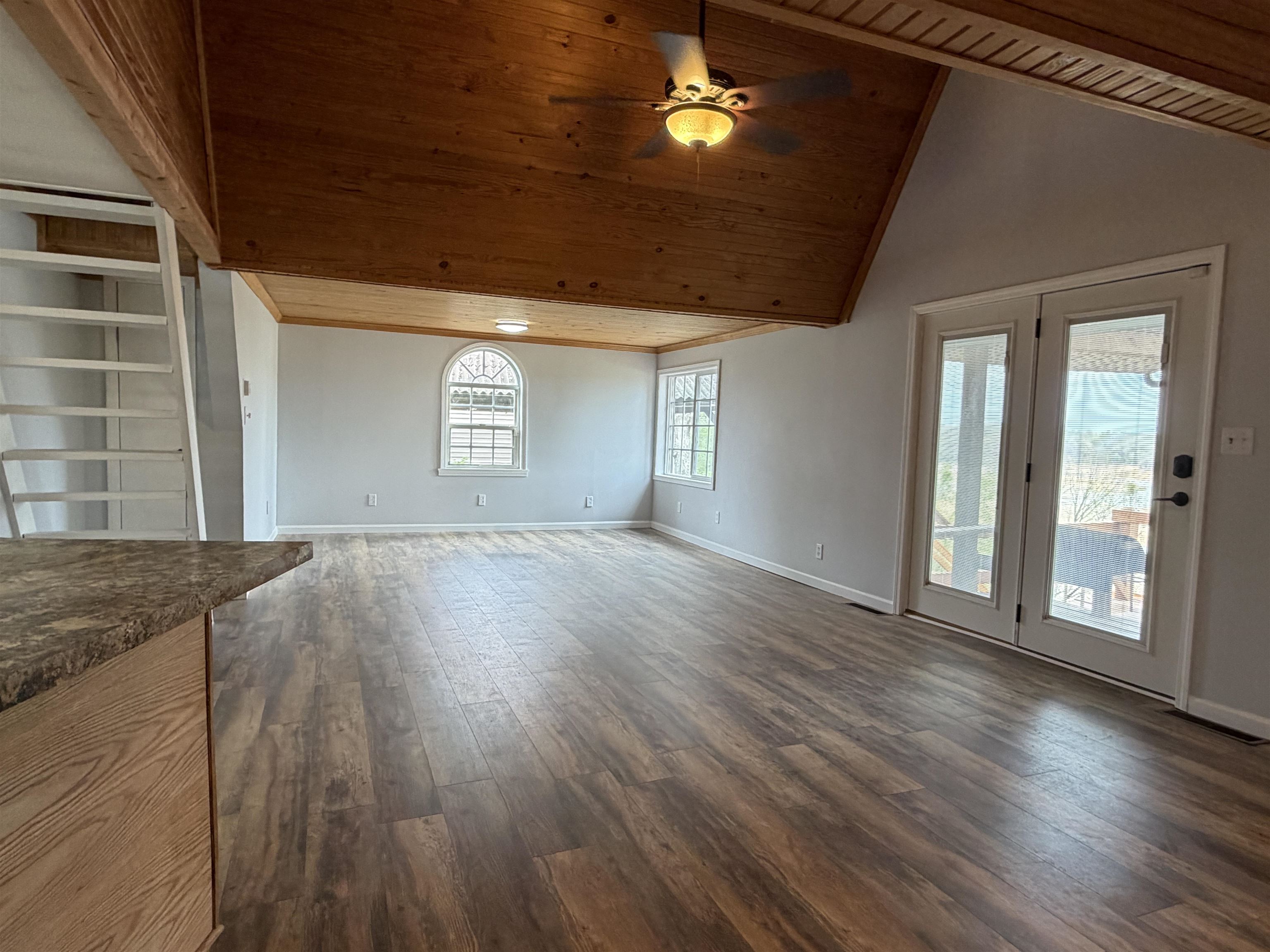 1129 Indian Ridge Road, Falls of Rough, Kentucky 40119, 2 Bedrooms Bedrooms, ,2 BathroomsBathrooms,Single Family Residence,For Sale,Indian Ridge Road,94520