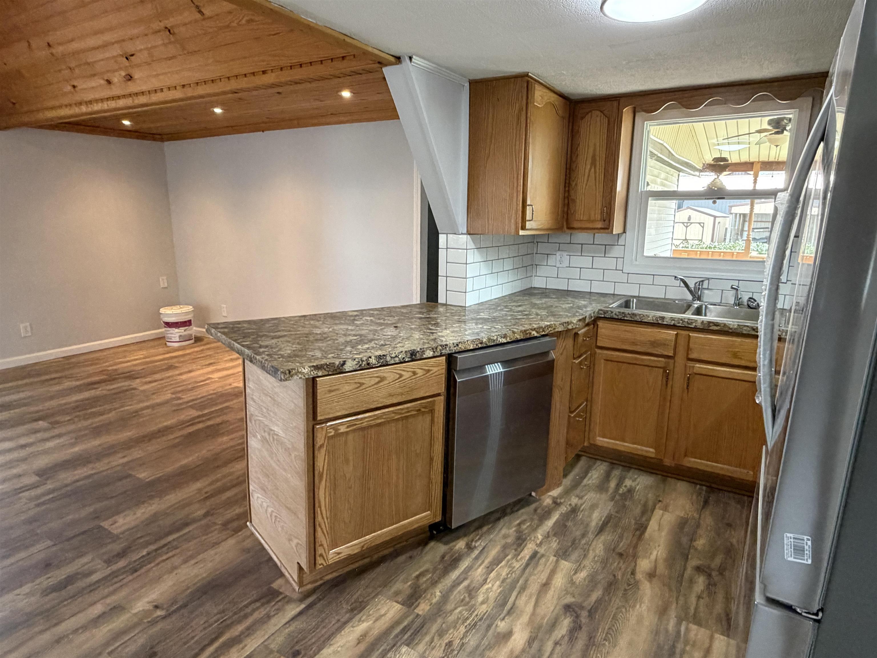 1129 Indian Ridge Road, Falls of Rough, Kentucky 40119, 2 Bedrooms Bedrooms, ,2 BathroomsBathrooms,Single Family Residence,For Sale,Indian Ridge Road,94520