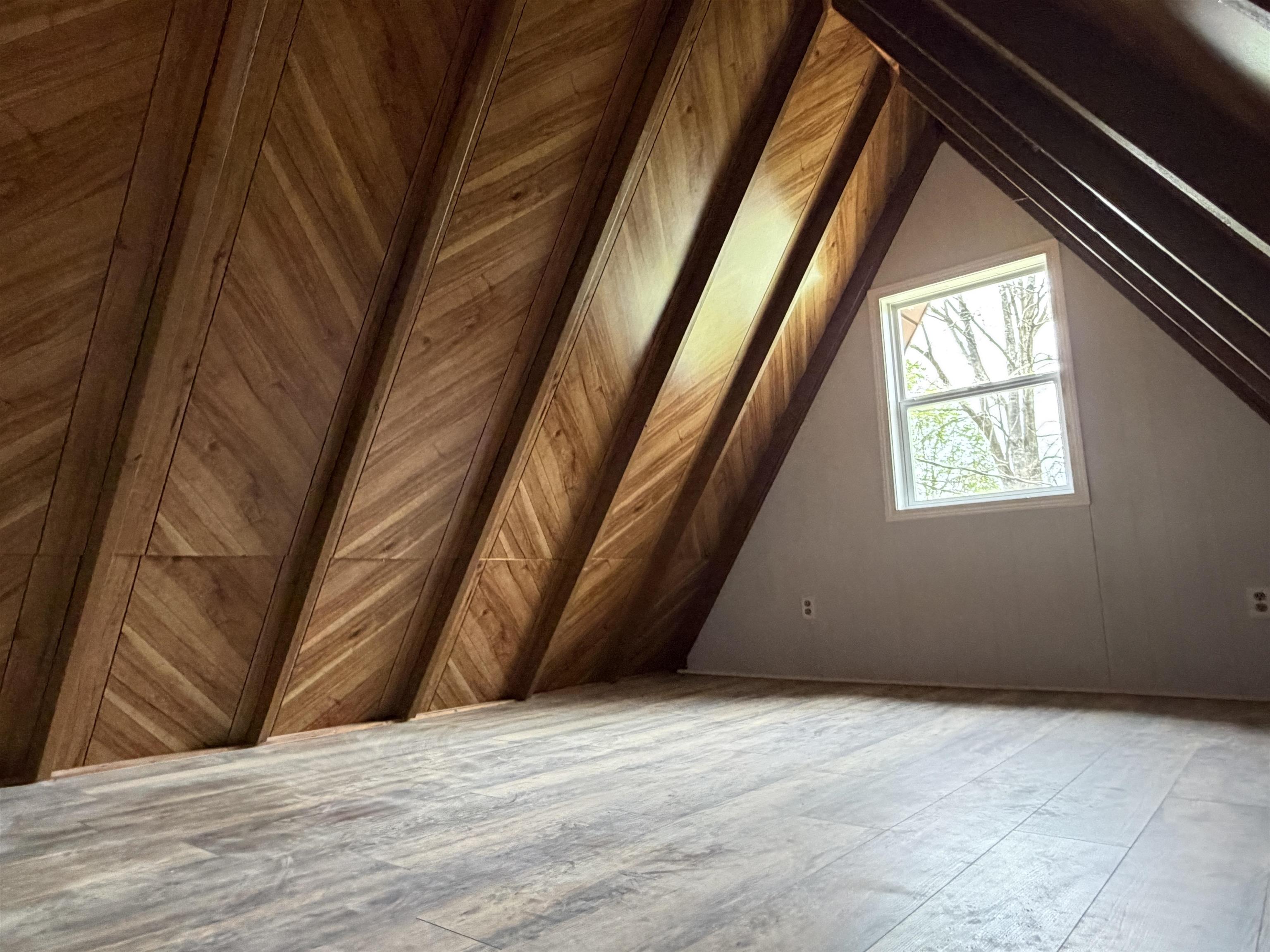 1129 Indian Ridge Road, Falls of Rough, Kentucky 40119, 2 Bedrooms Bedrooms, ,2 BathroomsBathrooms,Single Family Residence,For Sale,Indian Ridge Road,94520