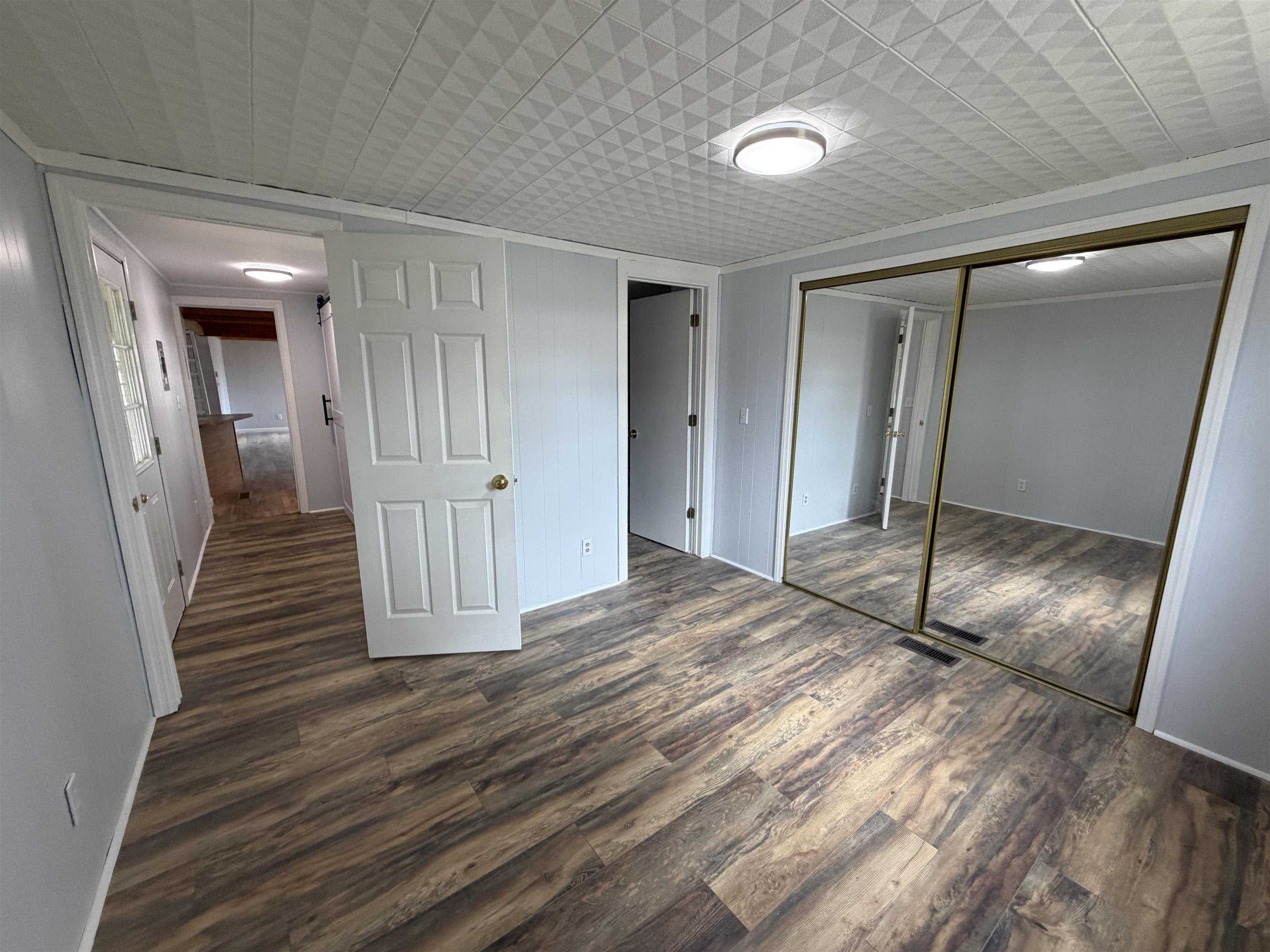 1129 Indian Ridge Road, Falls of Rough, Kentucky 40119, 2 Bedrooms Bedrooms, ,2 BathroomsBathrooms,Single Family Residence,For Sale,Indian Ridge Road,94520