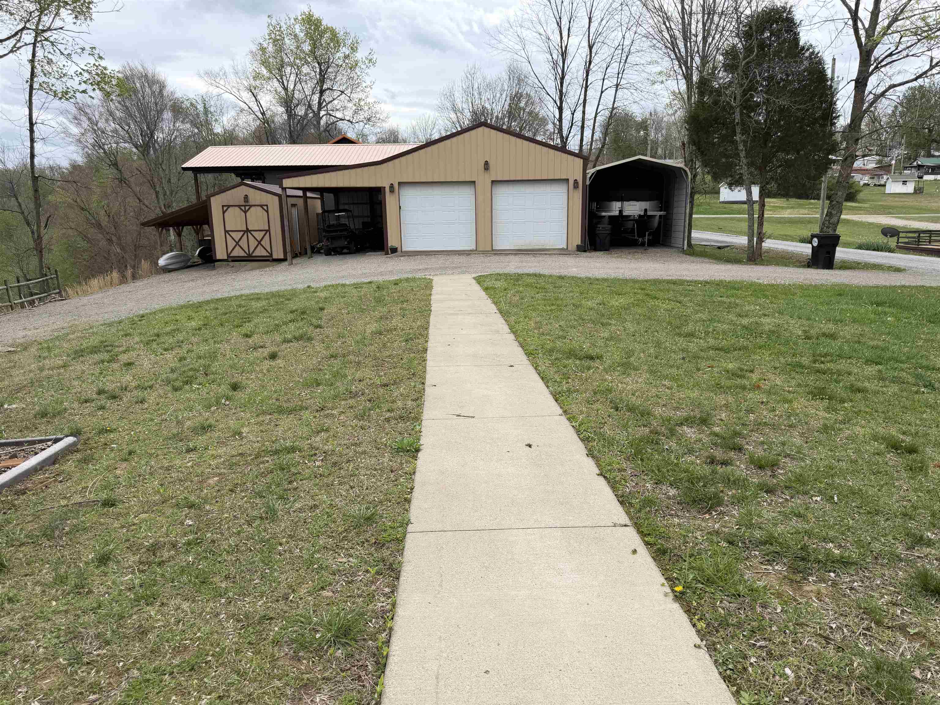 1129 Indian Ridge Road, Falls of Rough, Kentucky 40119, 2 Bedrooms Bedrooms, ,2 BathroomsBathrooms,Single Family Residence,For Sale,Indian Ridge Road,94520