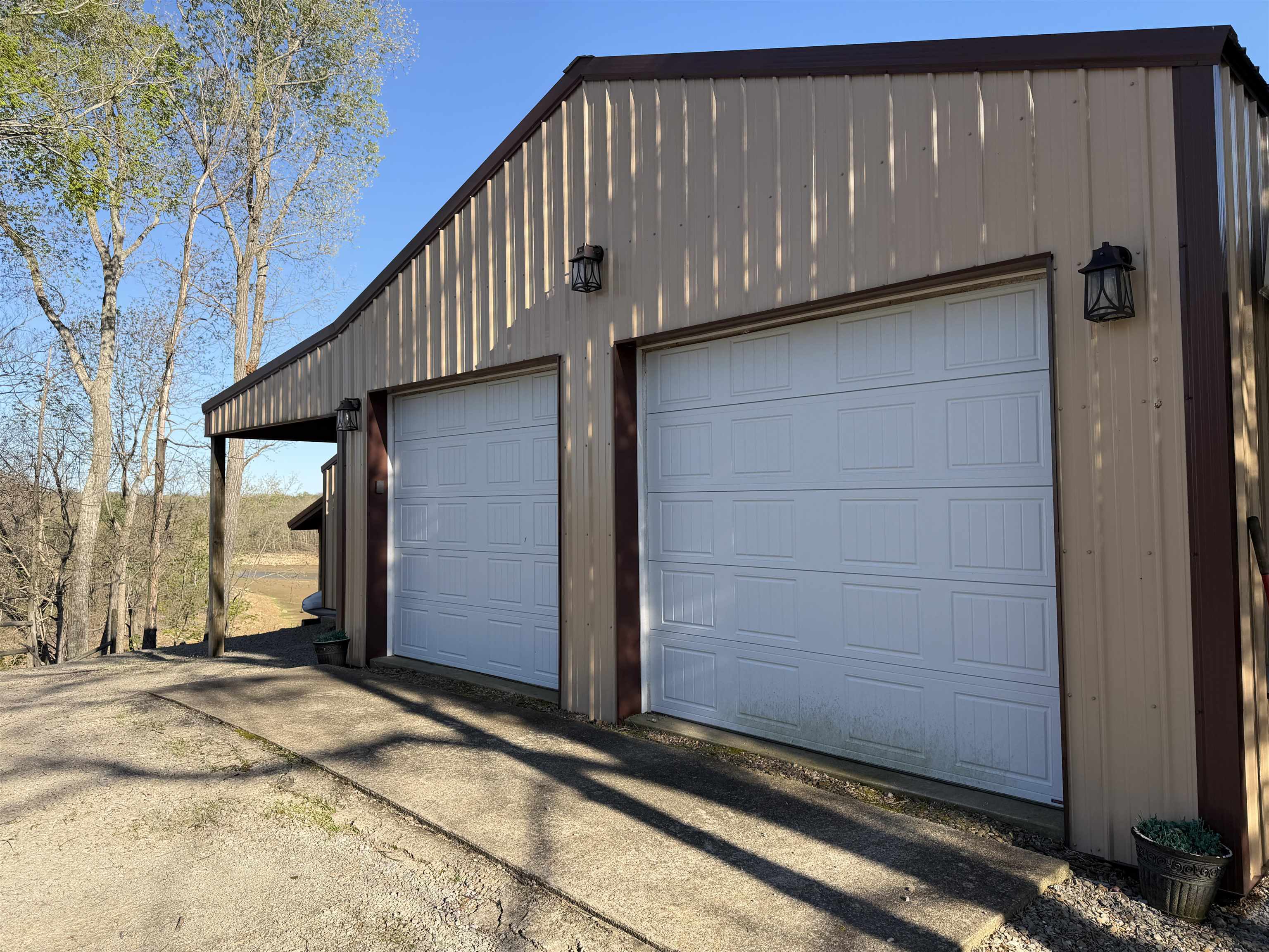 1129 Indian Ridge Road, Falls of Rough, Kentucky 40119, 2 Bedrooms Bedrooms, ,2 BathroomsBathrooms,Single Family Residence,For Sale,Indian Ridge Road,94520