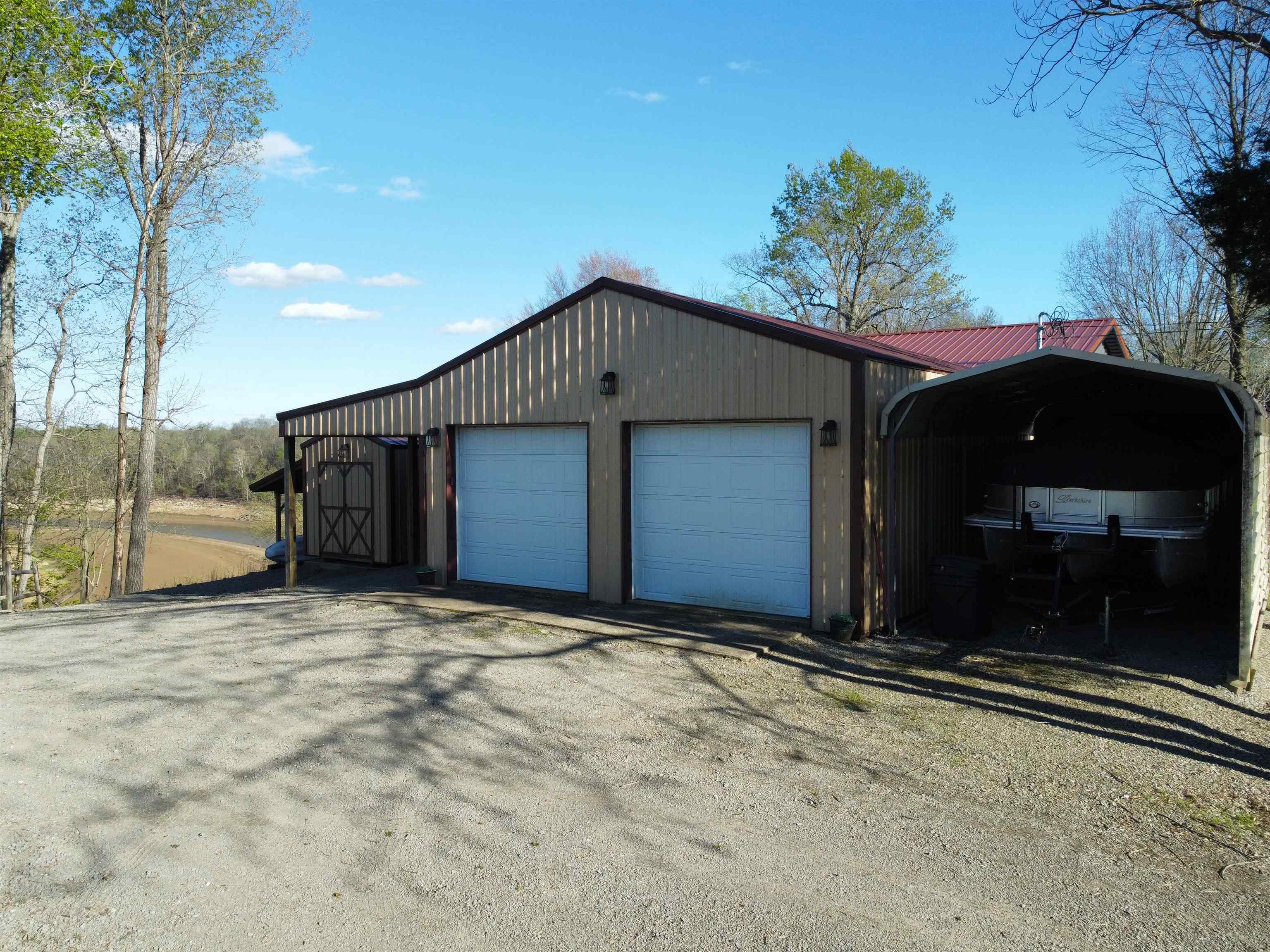 1129 Indian Ridge Road, Falls of Rough, Kentucky 40119, 2 Bedrooms Bedrooms, ,2 BathroomsBathrooms,Single Family Residence,For Sale,Indian Ridge Road,94520