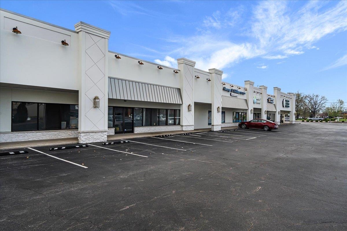 3333 Frederica St Unit 6, Owensboro, Kentucky 42301, ,Retail,For Sale,Frederica St Unit 6,94526