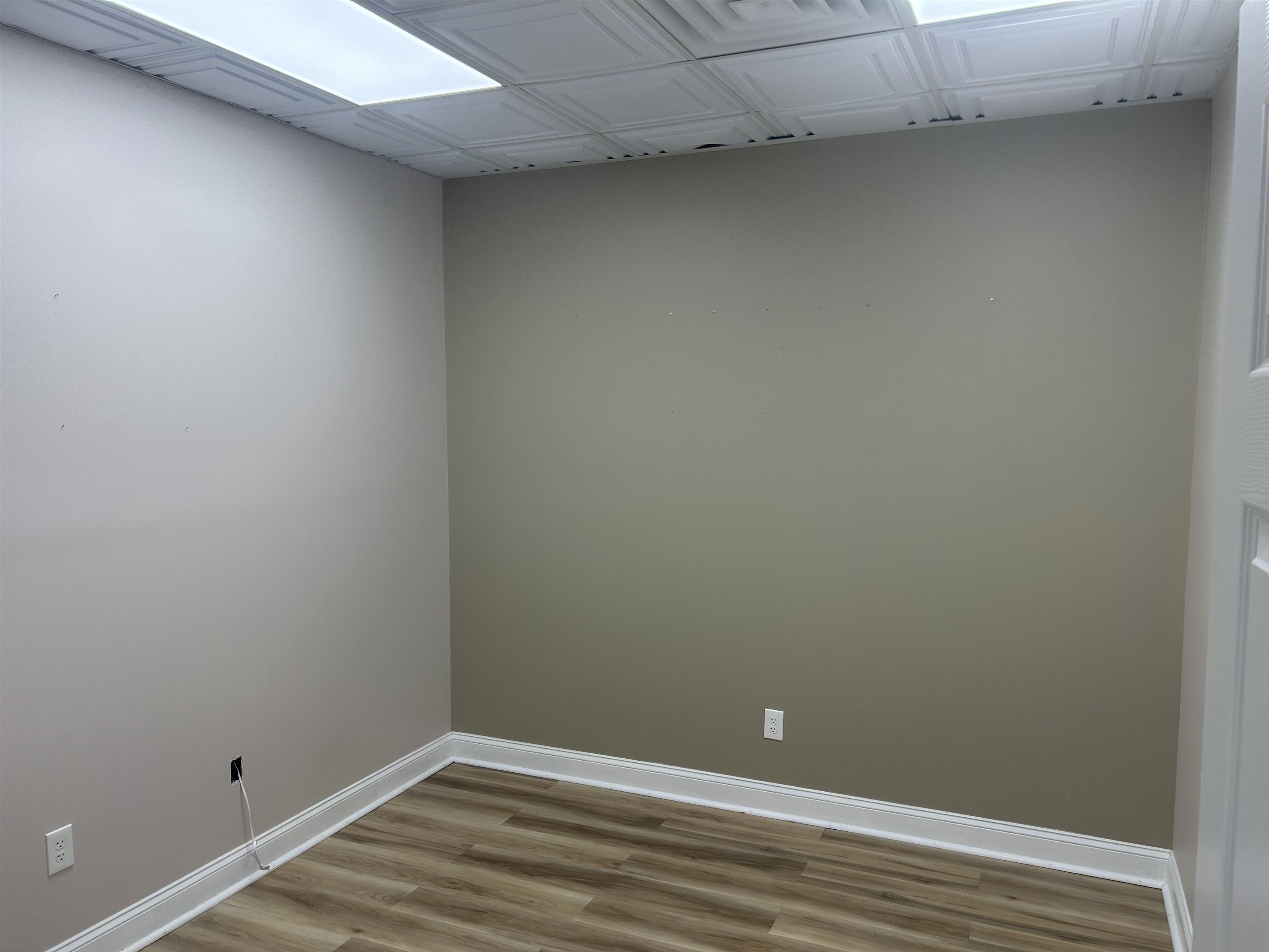 3118 Alvey Park Drive Unit 4, Owensboro, Kentucky 42303, ,Retail,For Sale,Alvey Park Drive Unit 4,94528