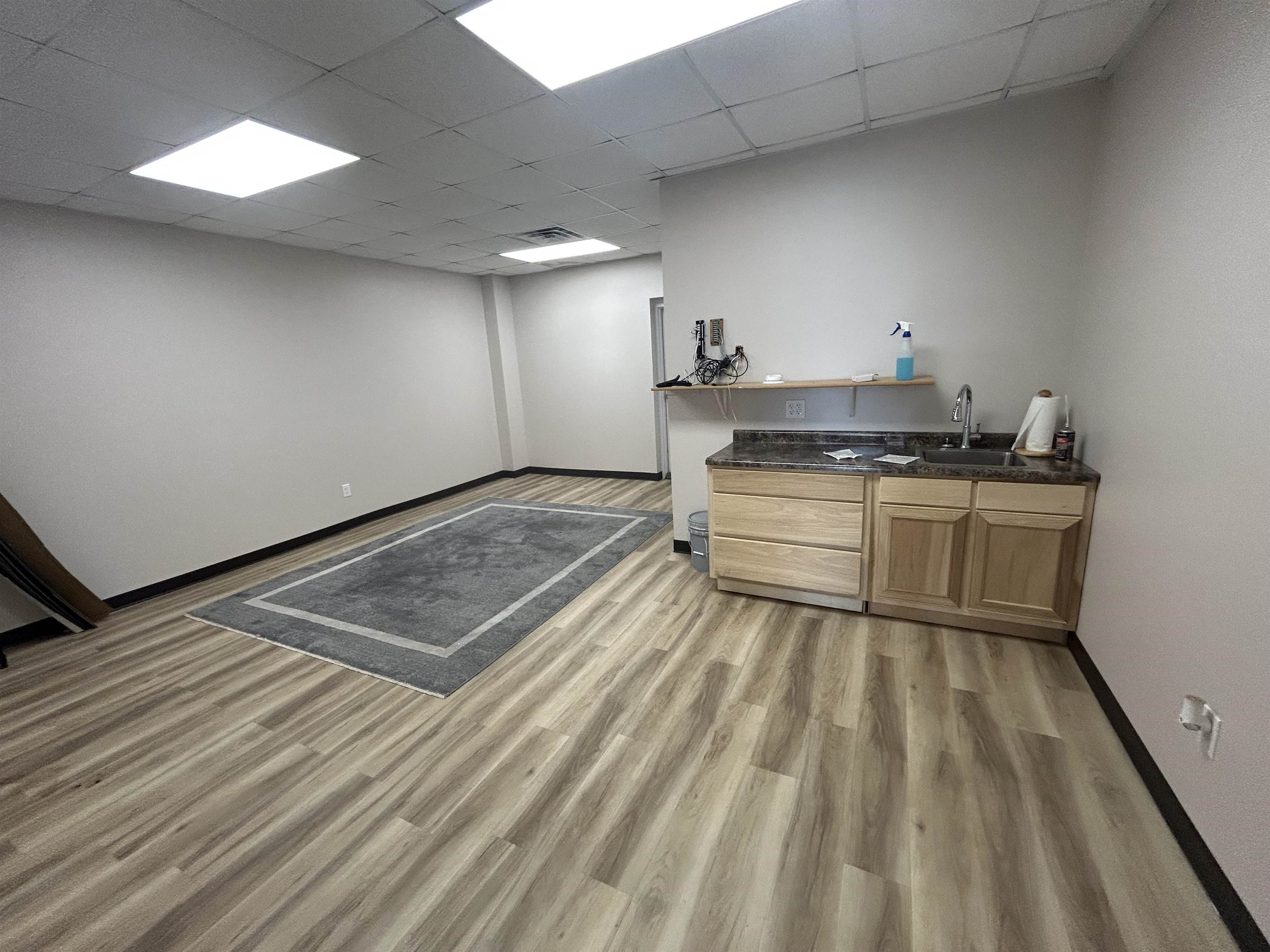 3118 Alvey Park Drive Unit 4, Owensboro, Kentucky 42303, ,Retail,For Sale,Alvey Park Drive Unit 4,94528