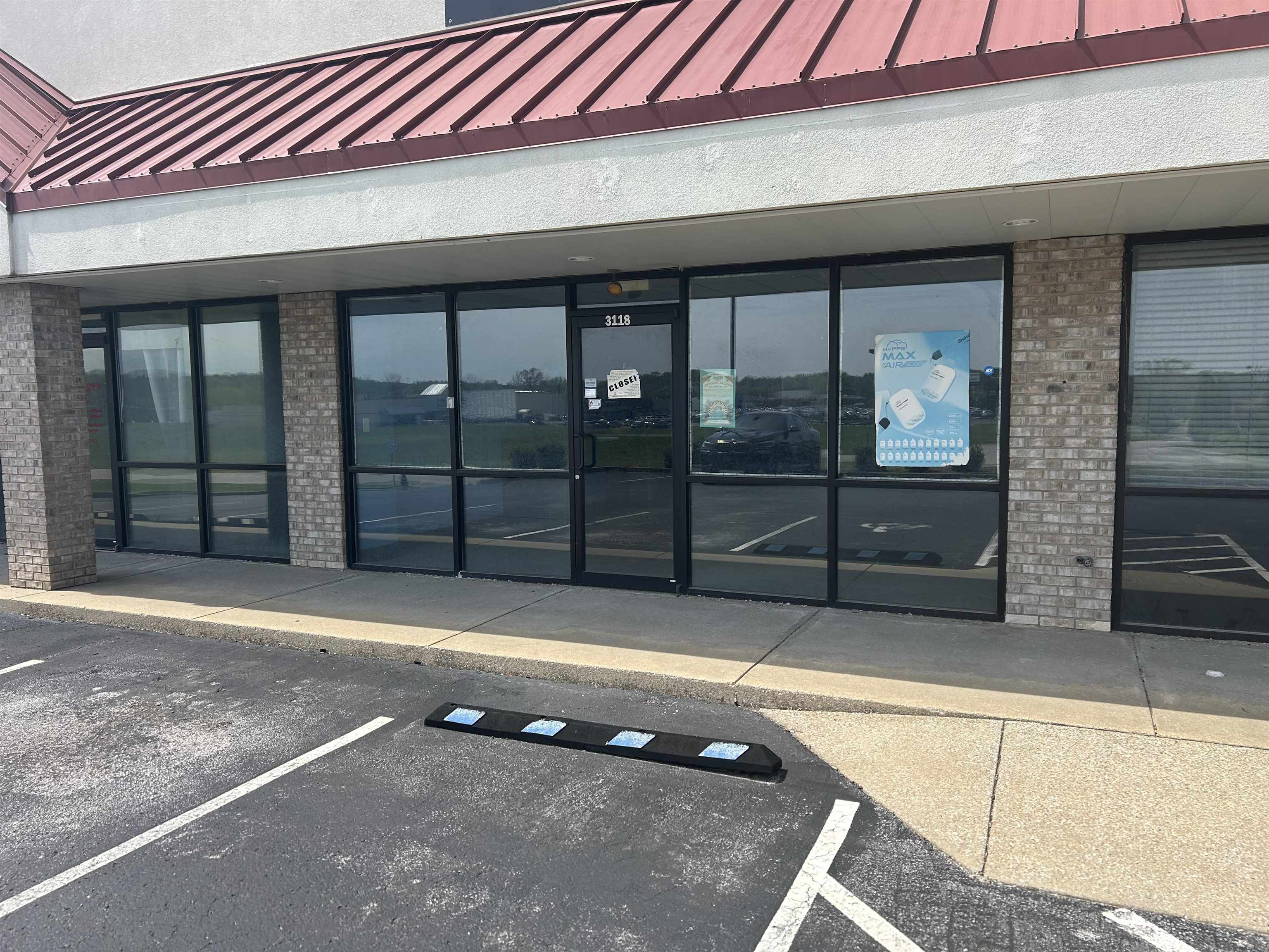 3118 Alvey Park Drive Unit 2, Owensboro, Kentucky 42303, ,Retail,For Sale,Alvey Park Drive Unit 2,94530