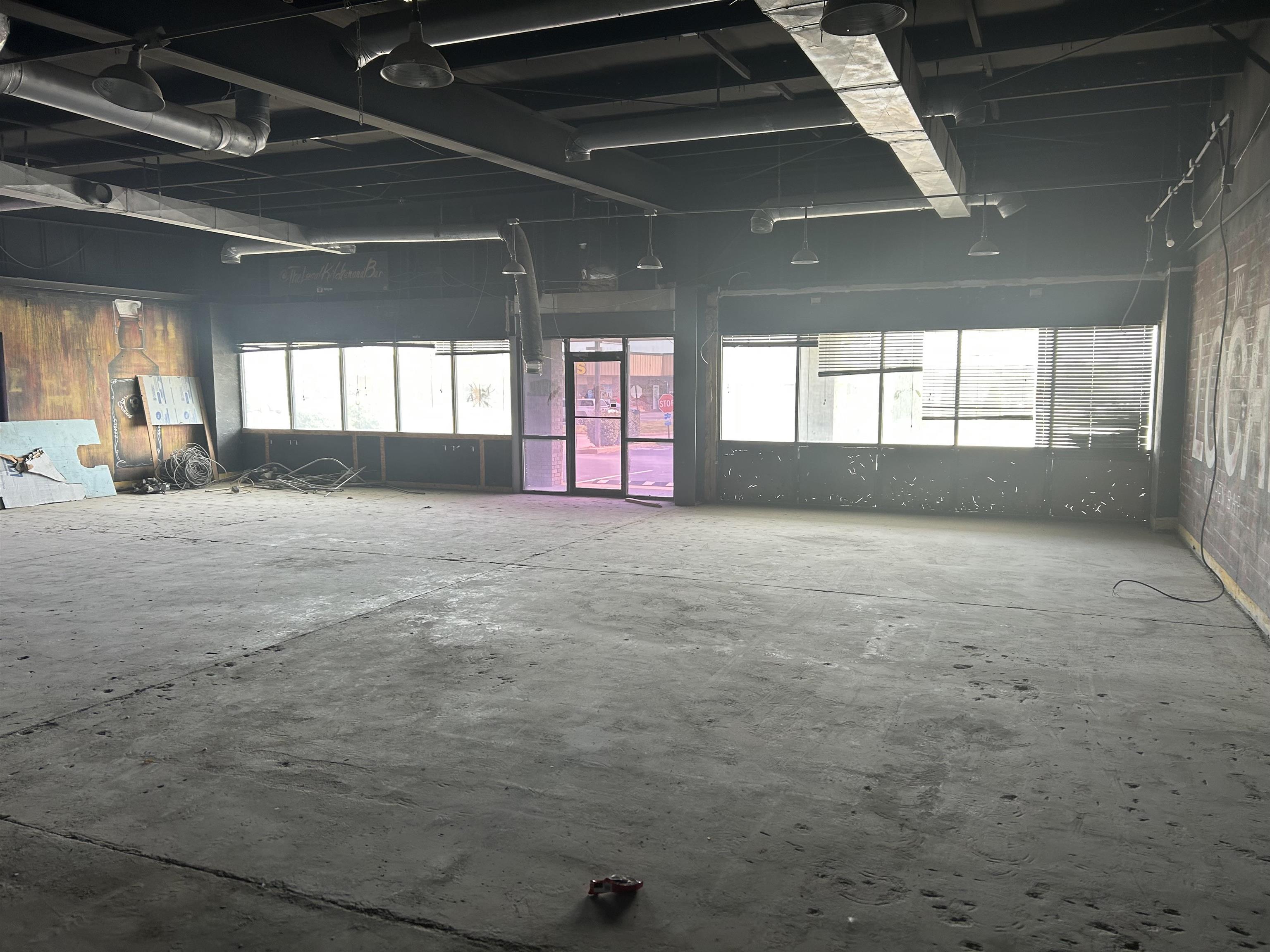 3118 Alvey Park Drive Unit 1, Owensboro, Kentucky 42303, ,Retail,For Sale,Alvey Park Drive Unit 1,94531