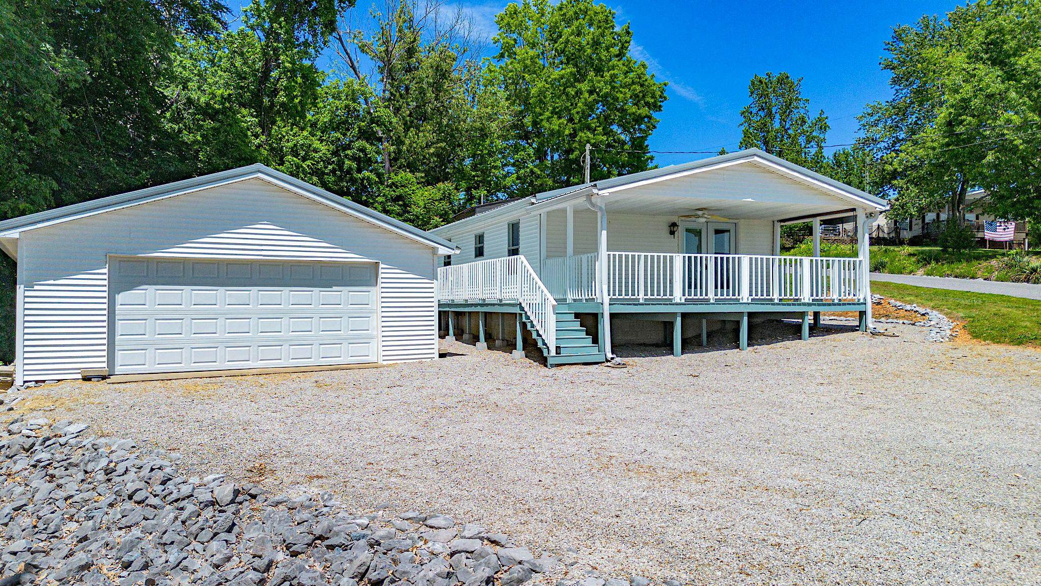 934 Cantrell Rd, Eddyville, Kentucky 42038, 3 Bedrooms Bedrooms, ,2 BathroomsBathrooms,Single Family Residence,For Sale,Cantrell Rd,94551