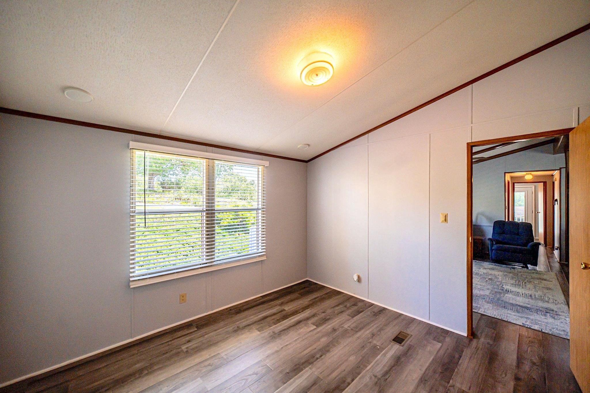 934 Cantrell Rd, Eddyville, Kentucky 42038, 3 Bedrooms Bedrooms, ,2 BathroomsBathrooms,Single Family Residence,For Sale,Cantrell Rd,94551
