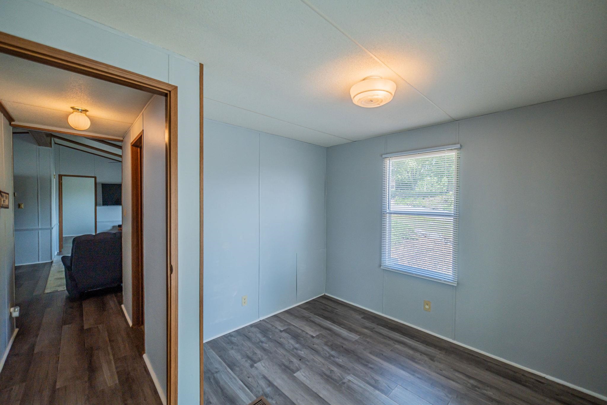934 Cantrell Rd, Eddyville, Kentucky 42038, 3 Bedrooms Bedrooms, ,2 BathroomsBathrooms,Single Family Residence,For Sale,Cantrell Rd,94551