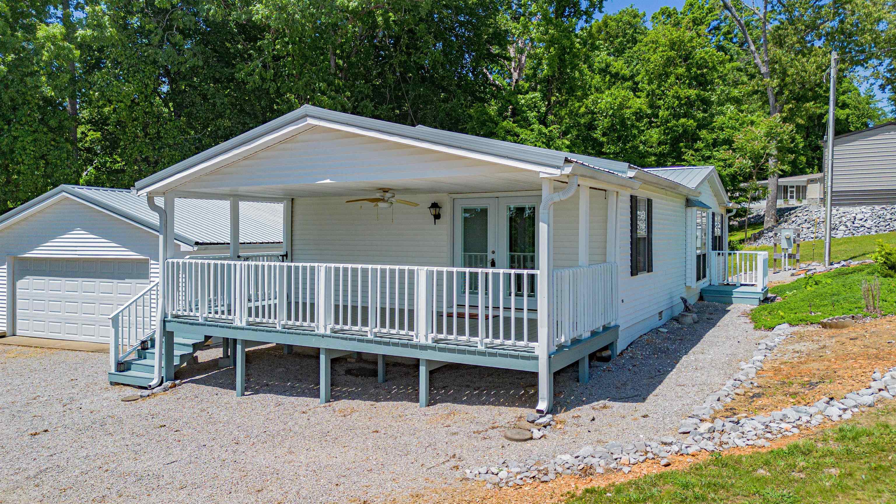 934 Cantrell Rd, Eddyville, Kentucky 42038, 3 Bedrooms Bedrooms, ,2 BathroomsBathrooms,Single Family Residence,For Sale,Cantrell Rd,94551