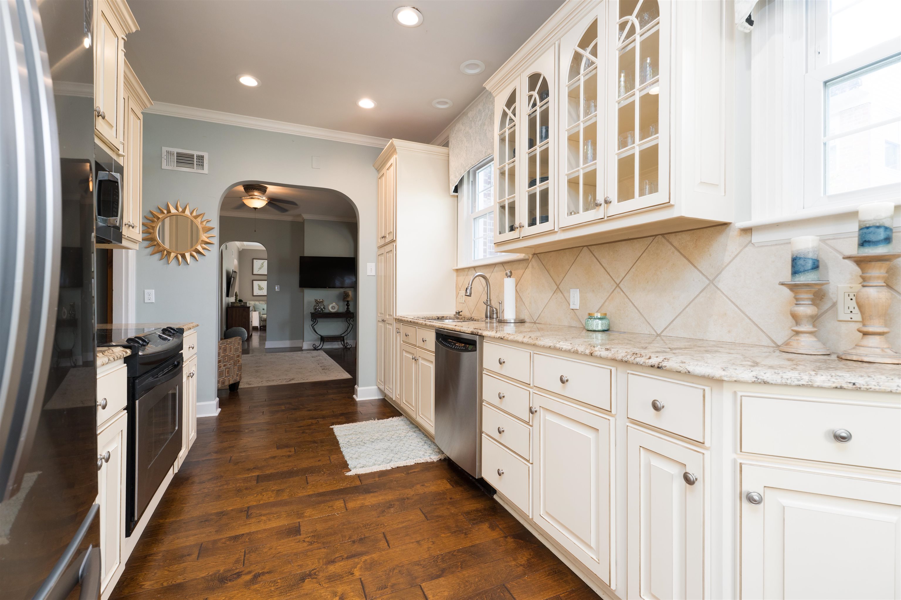 2033 Littlewood Drive, Owensboro, Kentucky 42301-4622, 4 Bedrooms Bedrooms, ,4 BathroomsBathrooms,Single Family Residence,For Sale,Littlewood Drive,94566